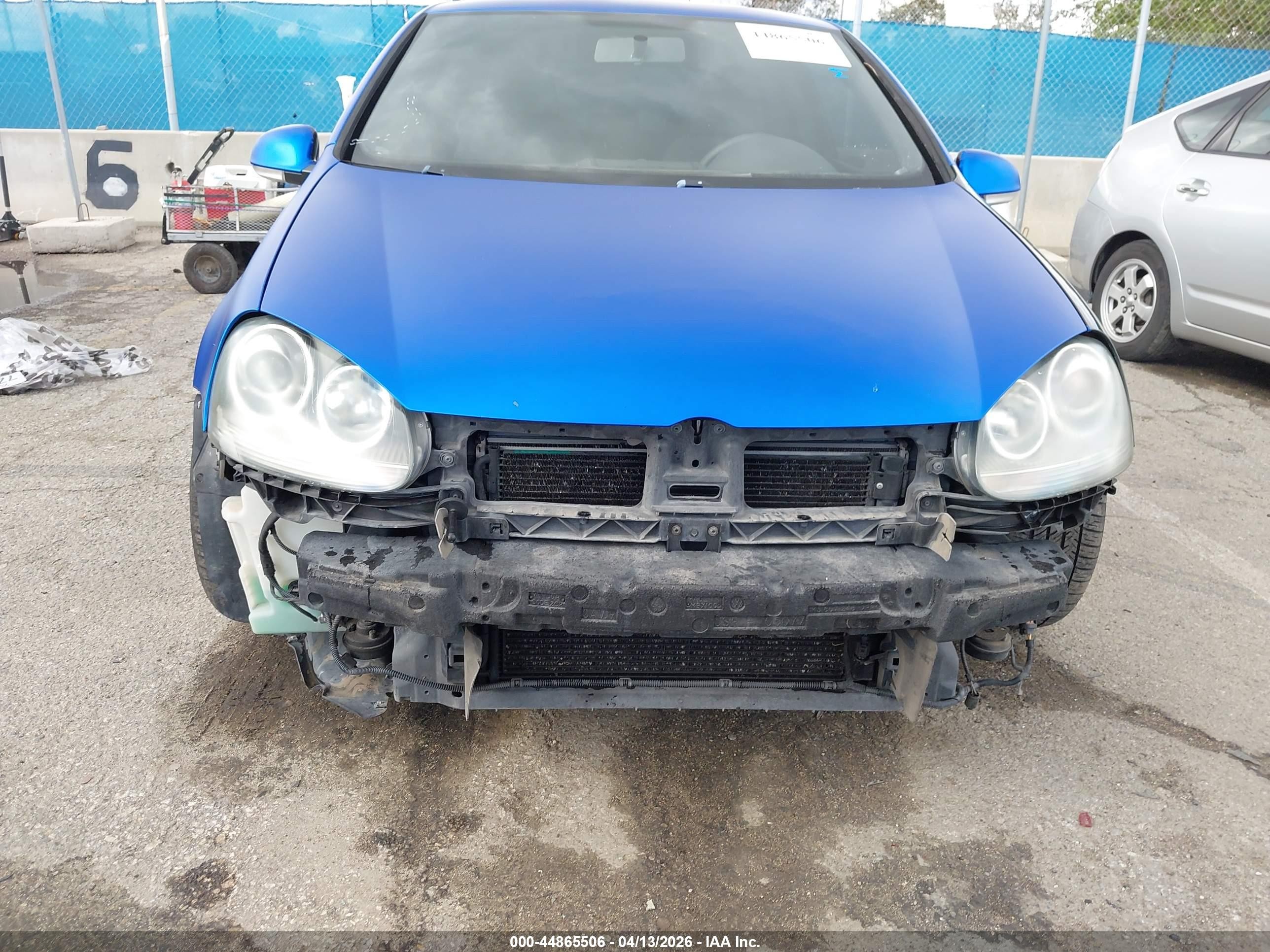 2009 Volkswagen Gti 2-door Blue vin: WVWEV71K49W141776