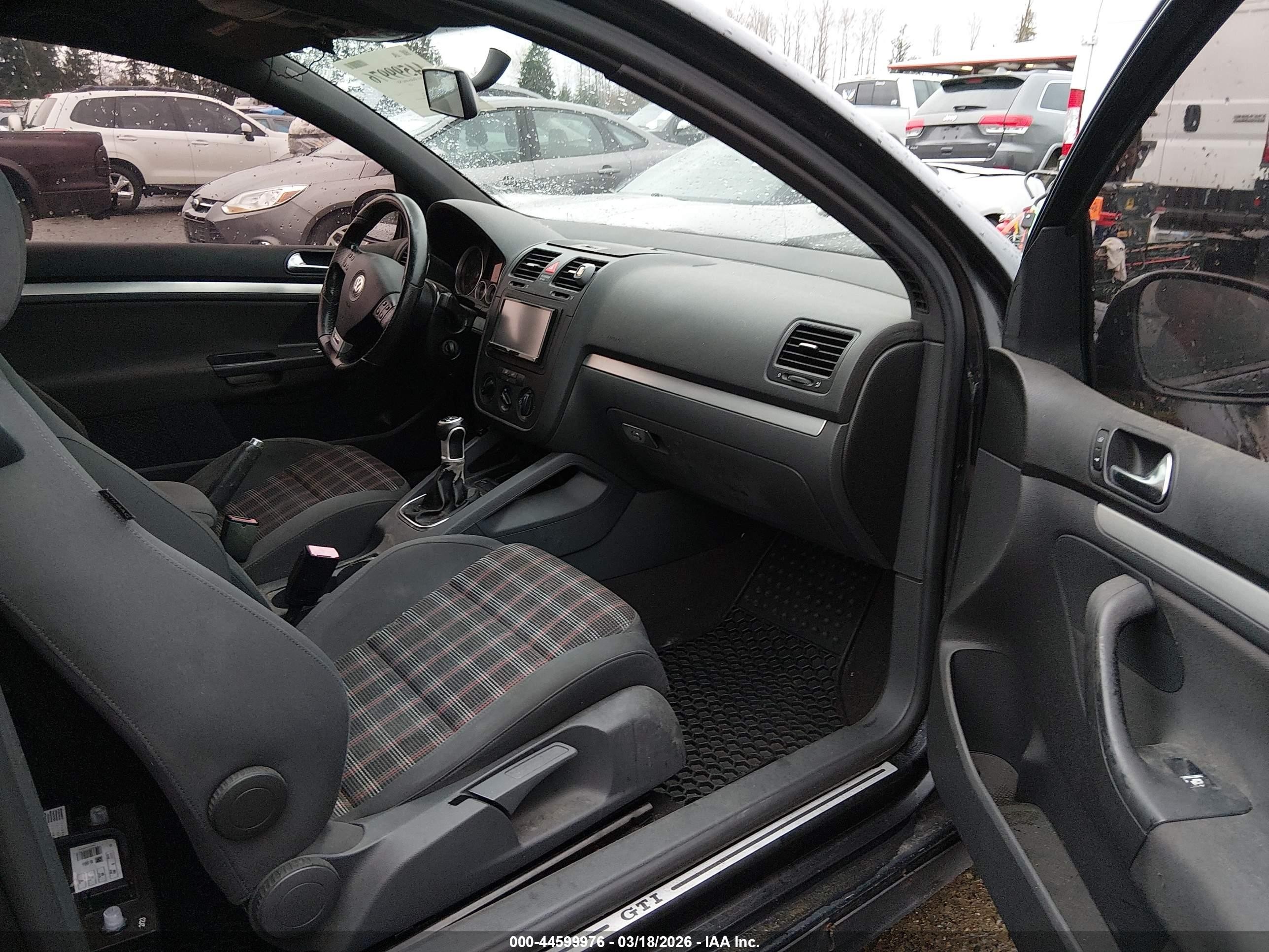 2006 Volkswagen Gti 2-door Черный vin: WVWEV71K56W110712