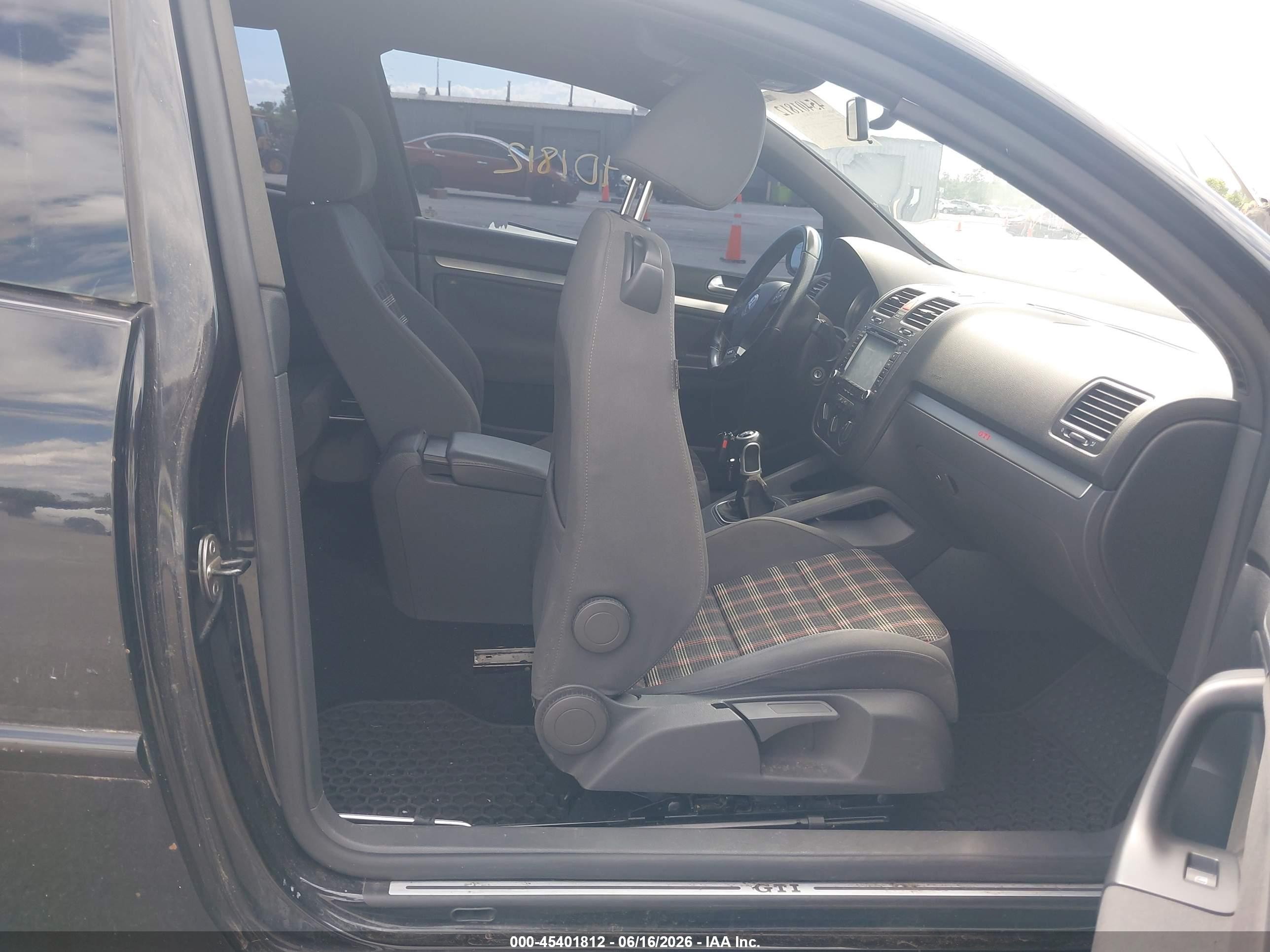 2008 Volkswagen Gti 2-door Black vin: WVWEV71K58W125682