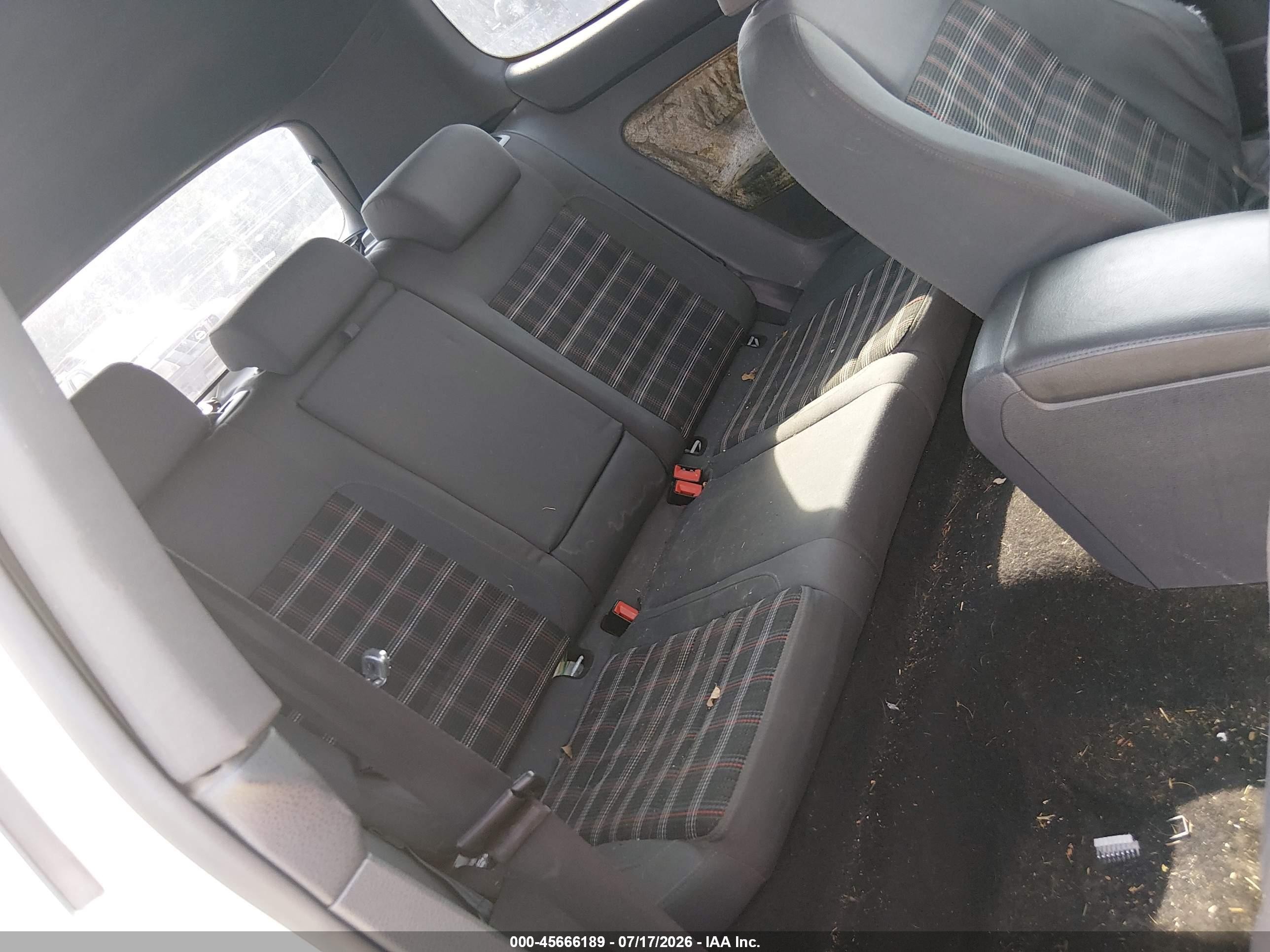 2009 Volkswagen Gti 2-door White vin: WVWEV71K59W102937