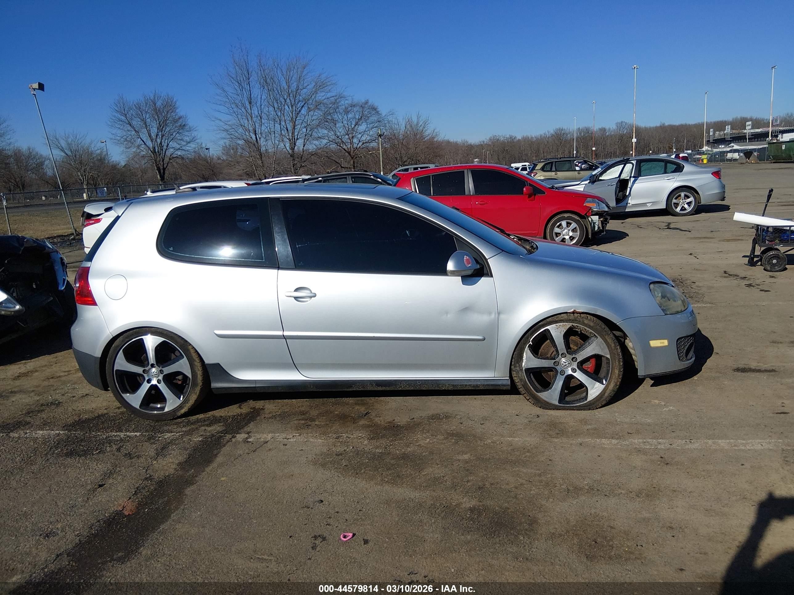 2006 Volkswagen Gti 2-door Silver vin: WVWEV71K86W127553
