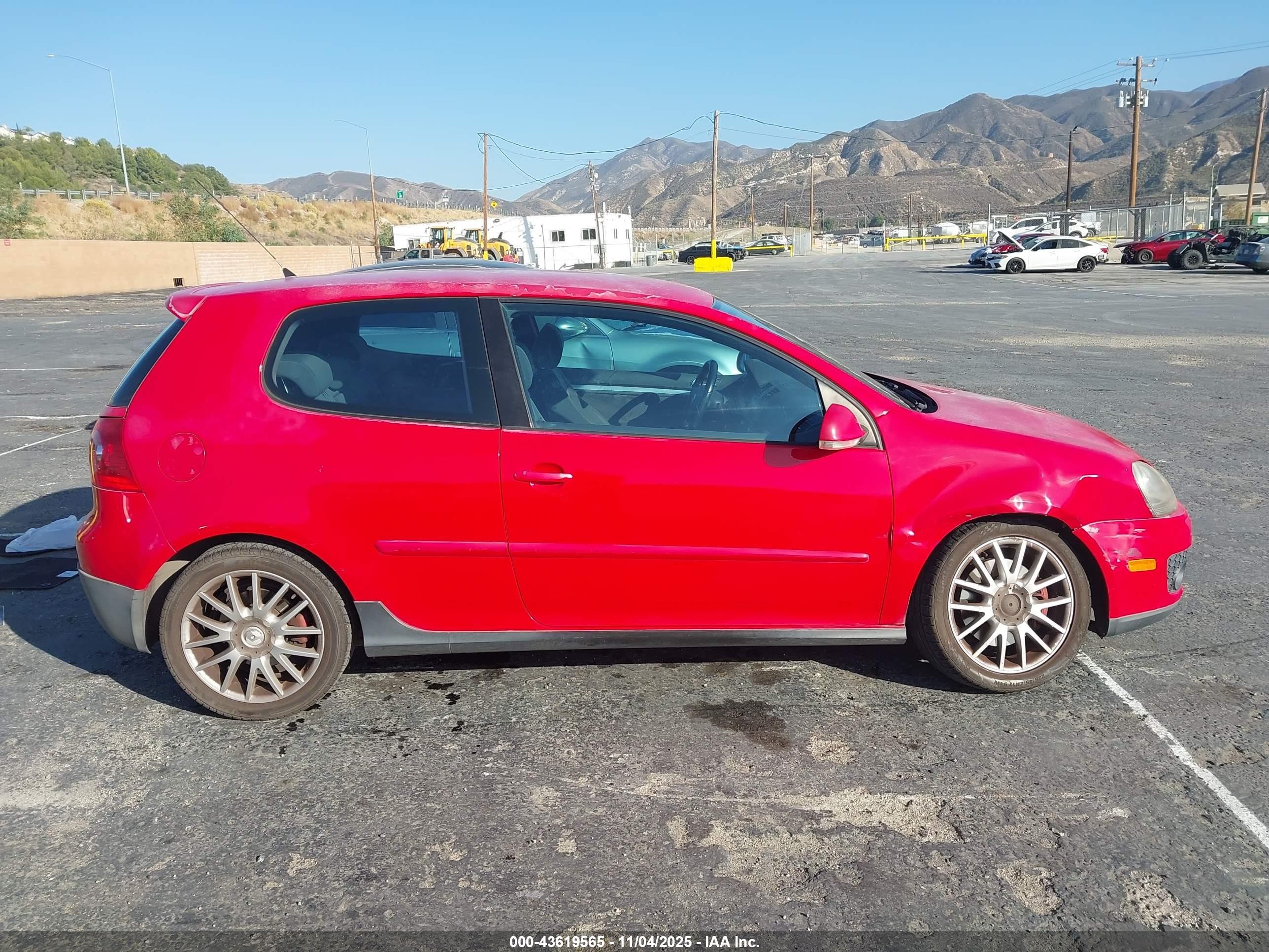 2006 Volkswagen Gti 2-door Red vin: WVWEV71K96W088553