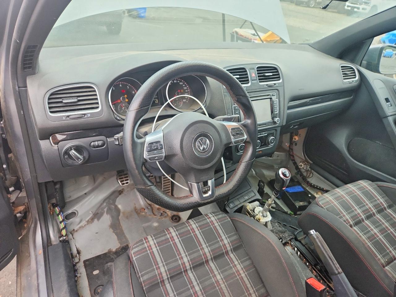 2012 Volkswagen Gti Silver vin: WVWEV7AJ2CW229840