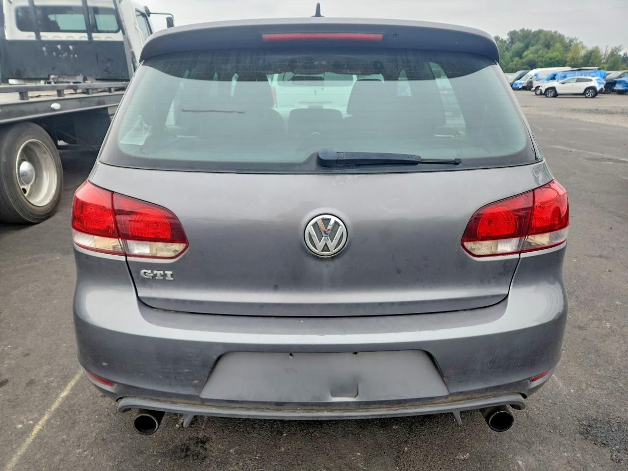 2012 Volkswagen Gti Silver vin: WVWEV7AJ2CW229840
