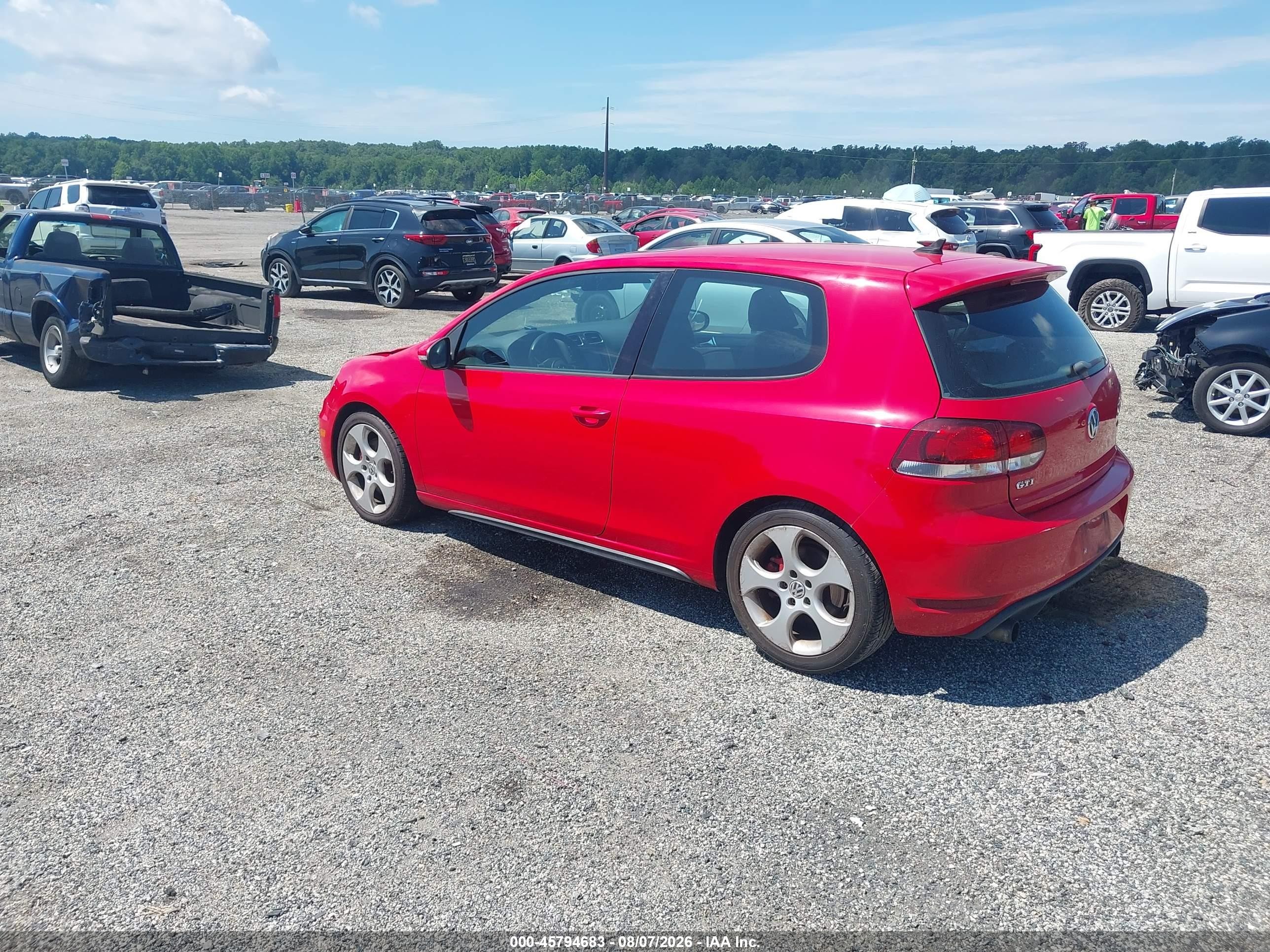 2010 Volkswagen Gti 2-door Красный vin: WVWEV7AJ5AW351556