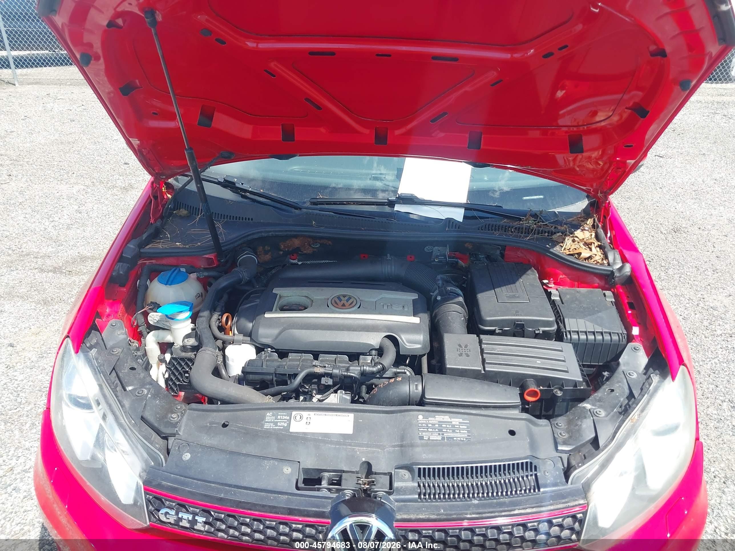 2010 Volkswagen Gti 2-door Красный vin: WVWEV7AJ5AW351556