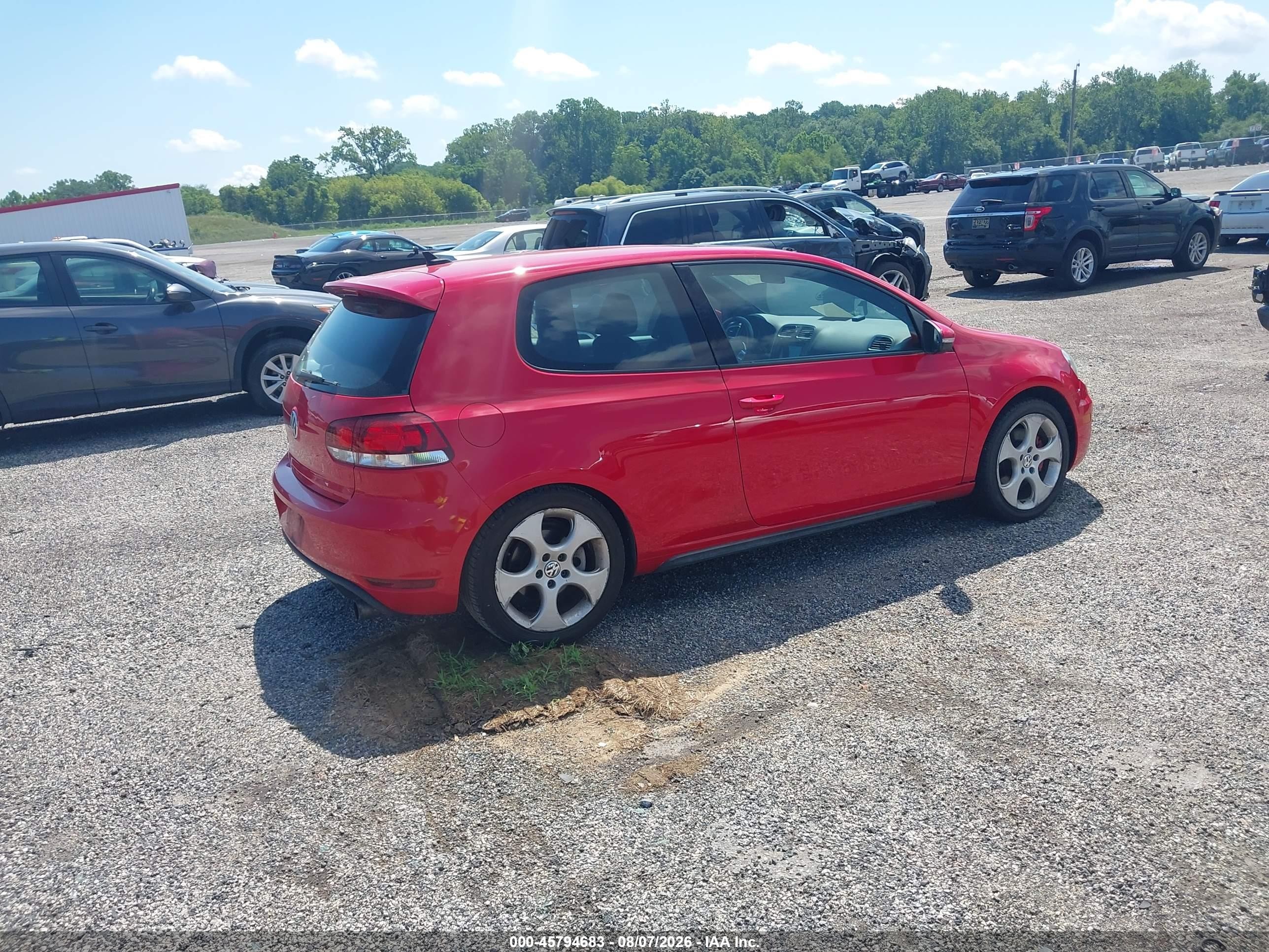 2010 Volkswagen Gti 2-door Красный vin: WVWEV7AJ5AW351556