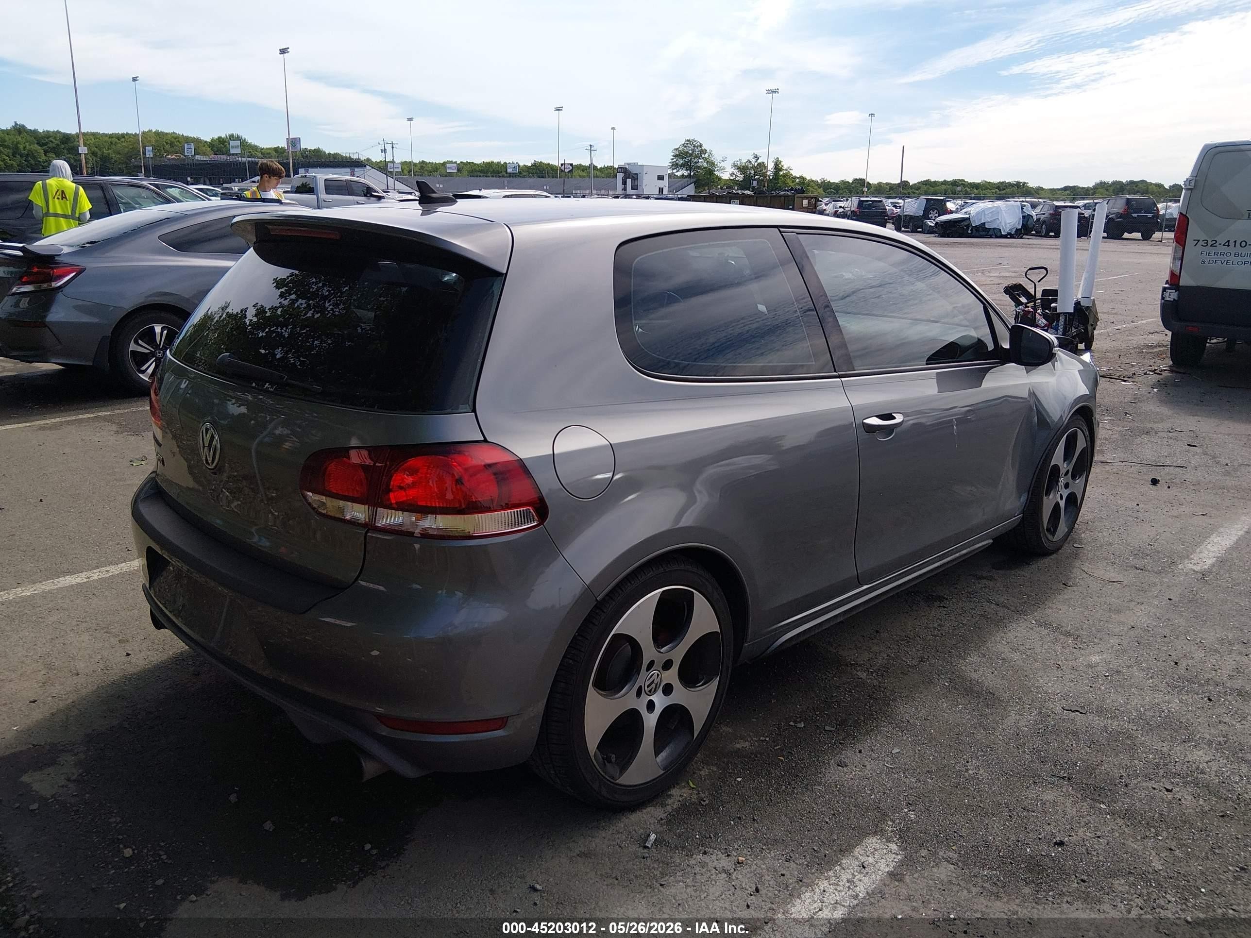 2011 Volkswagen Gti 2-door Gray vin: WVWEV7AJ6BW226907