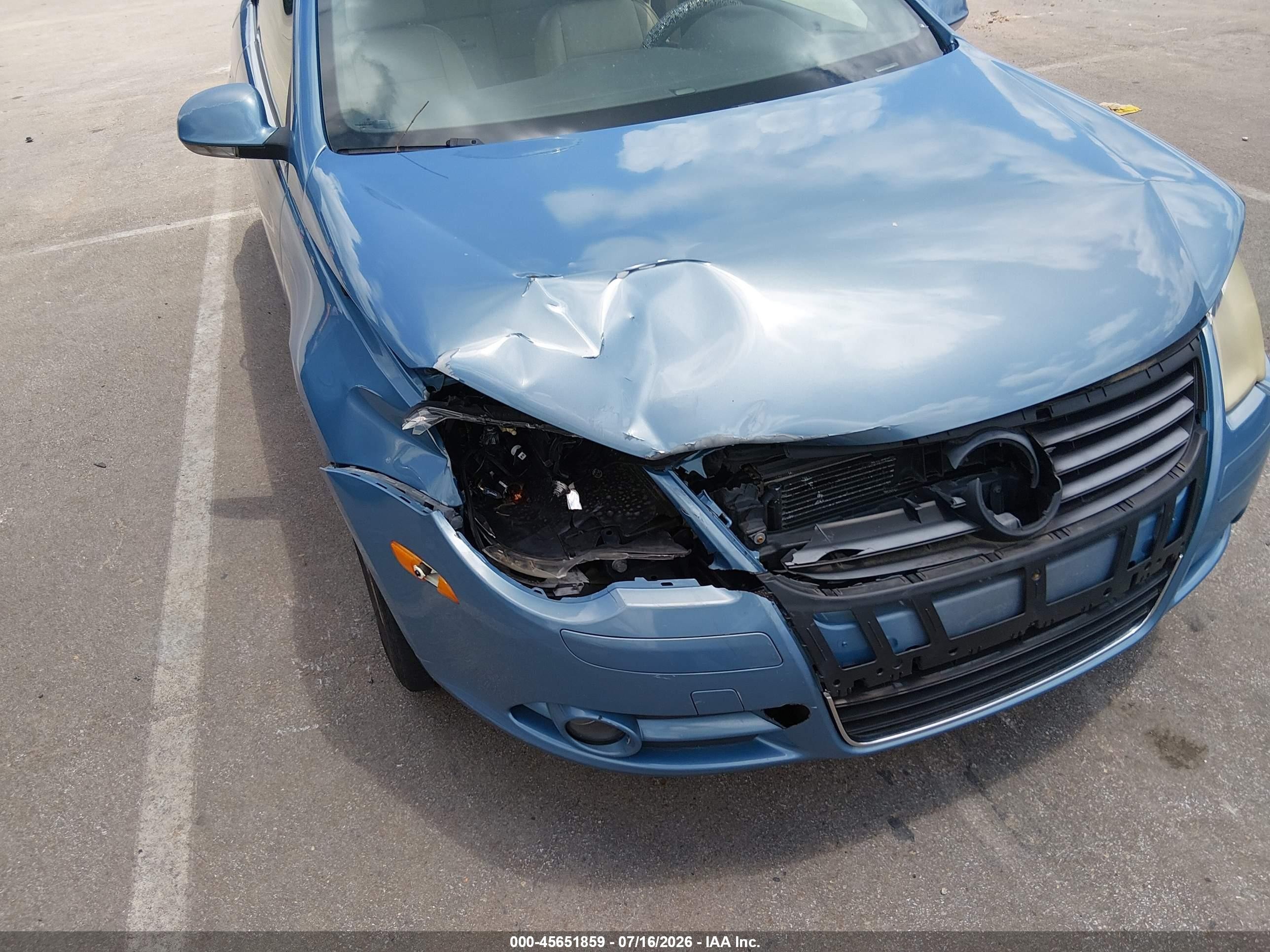 2007 Volkswagen Eos 2.0t Blue vin: WVWFA71F07V039641