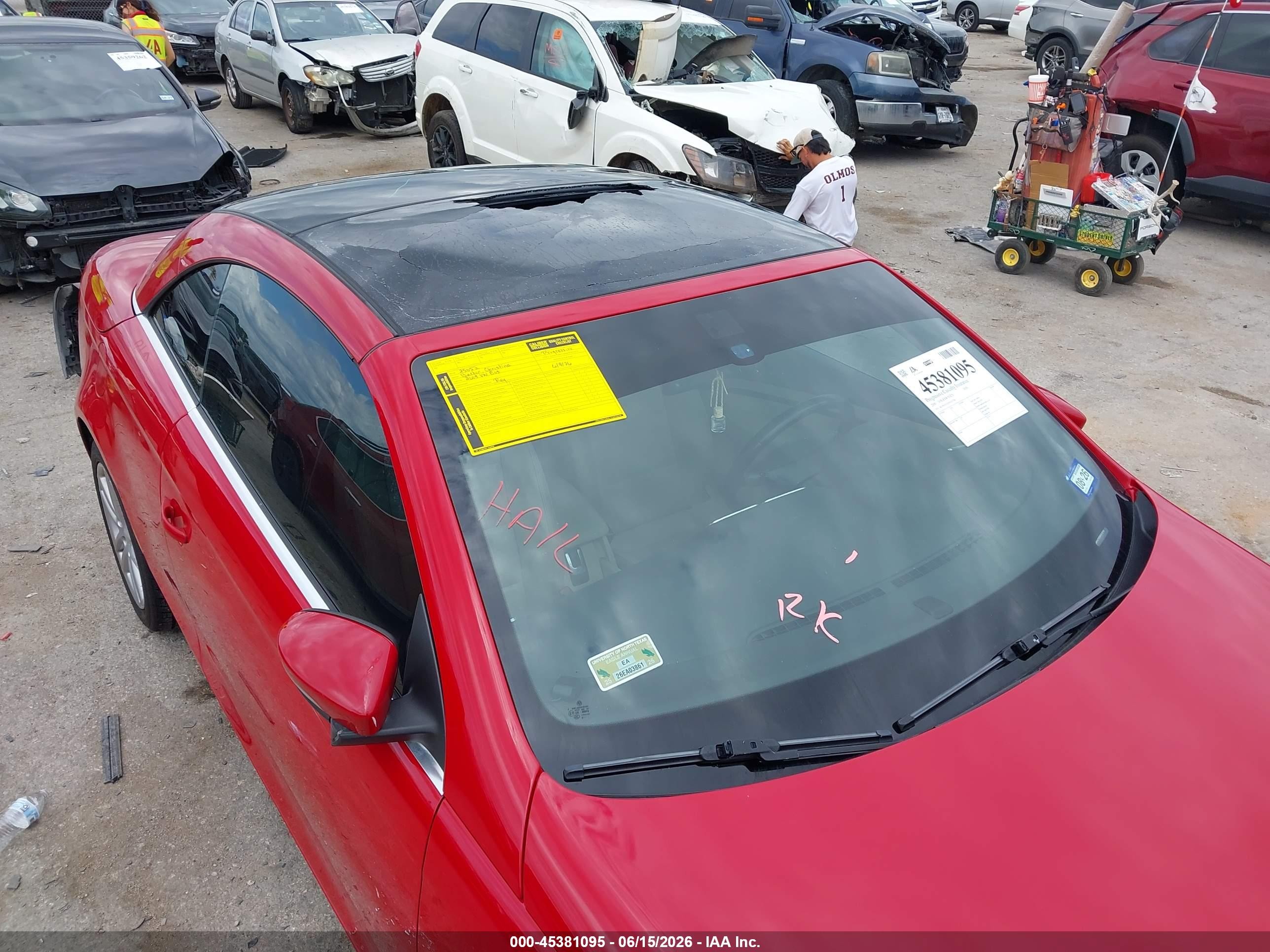 2009 Volkswagen Eos Lux Red vin: WVWFA71F09V015780