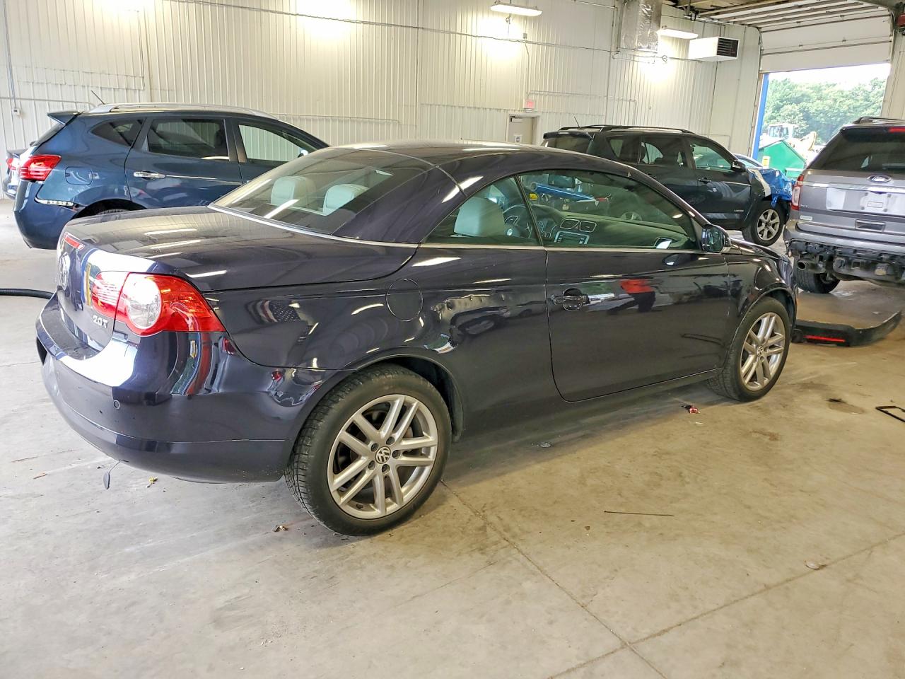 2008 Volkswagen Eos Lux Black vin: WVWFA71F18V009811
