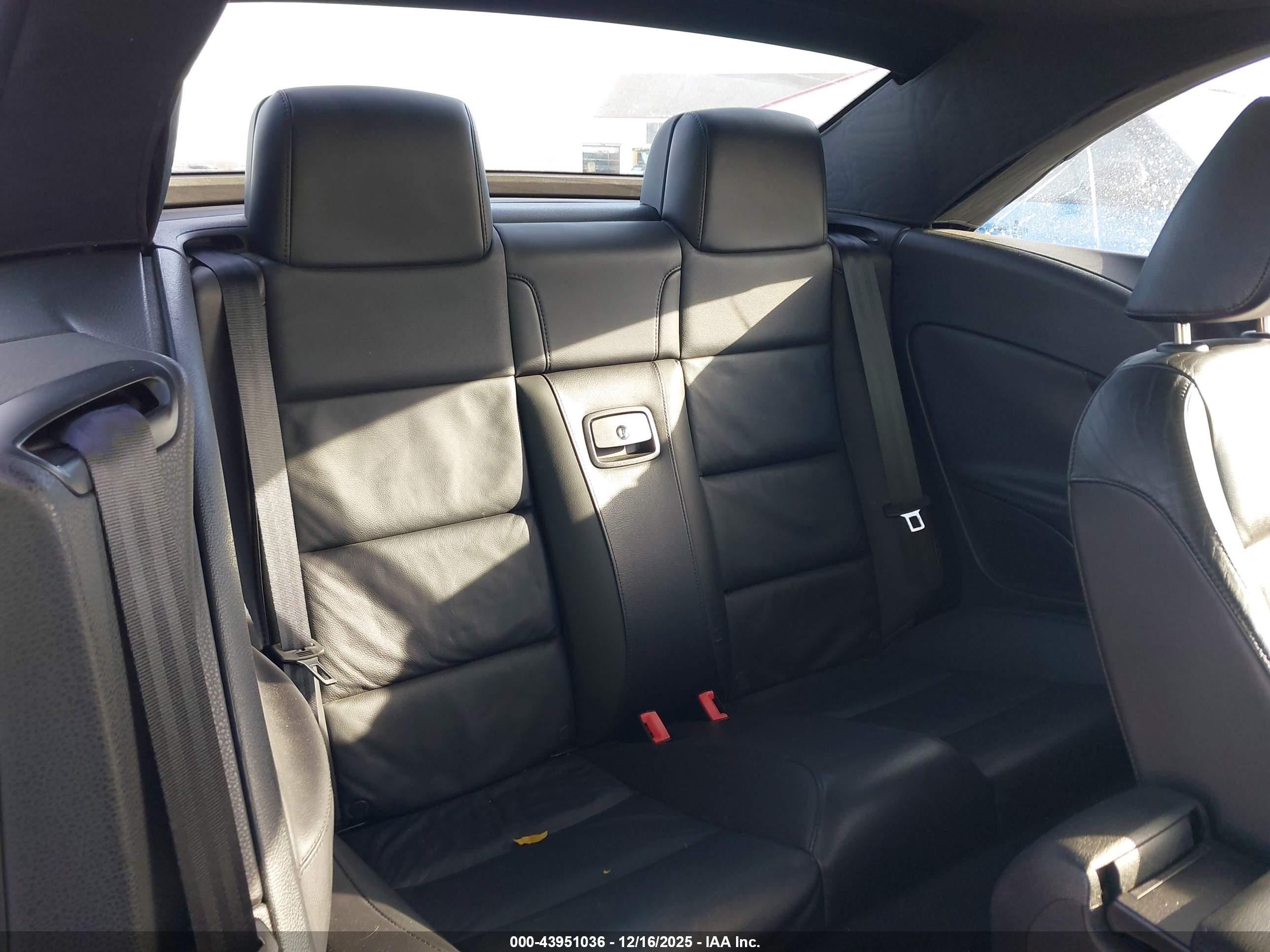 2009 Volkswagen Eos Lux Черный vin: WVWFA71F19V018333