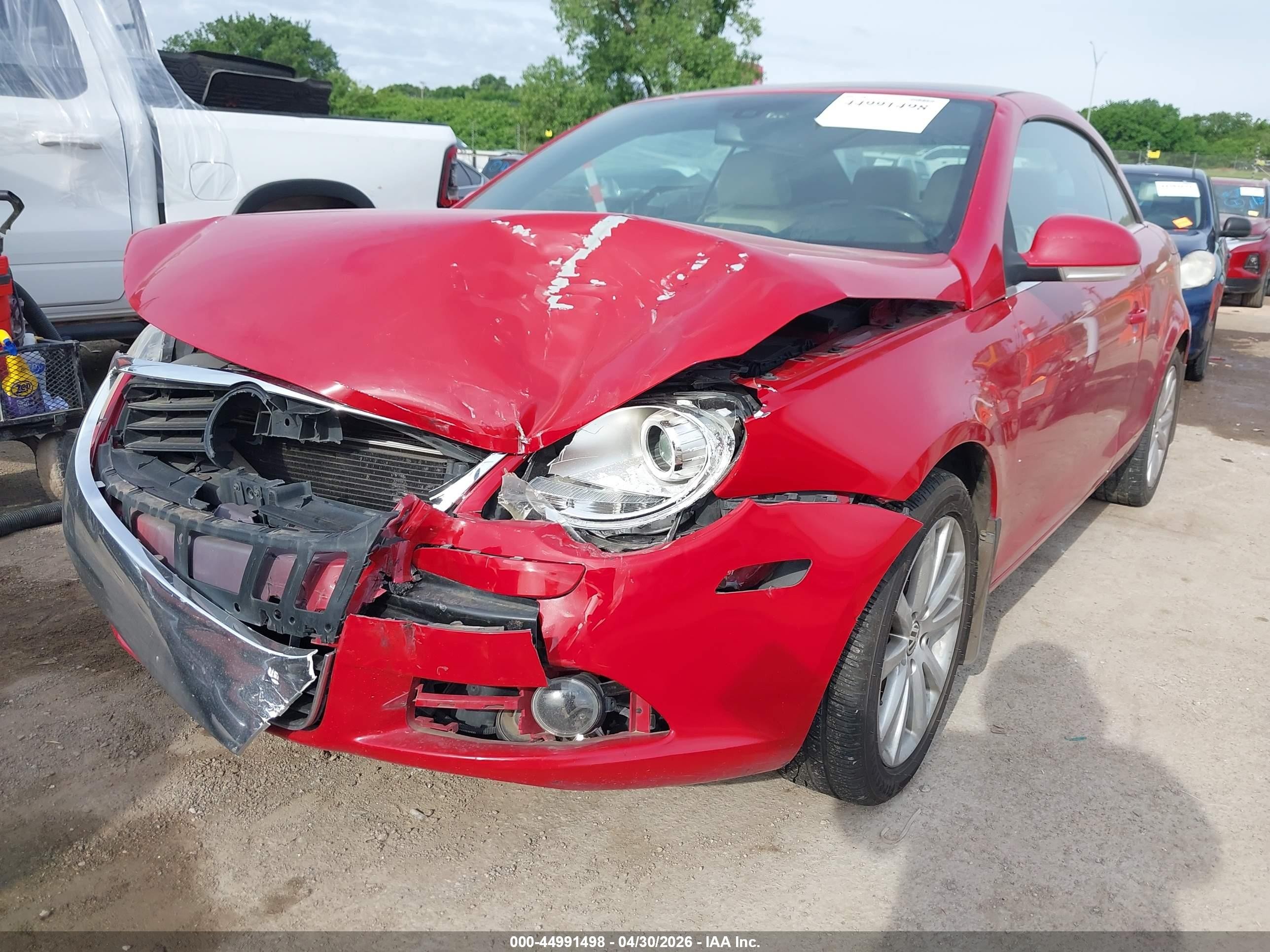 2007 Volkswagen Eos 2.0t Red vin: WVWFA71F27V045764