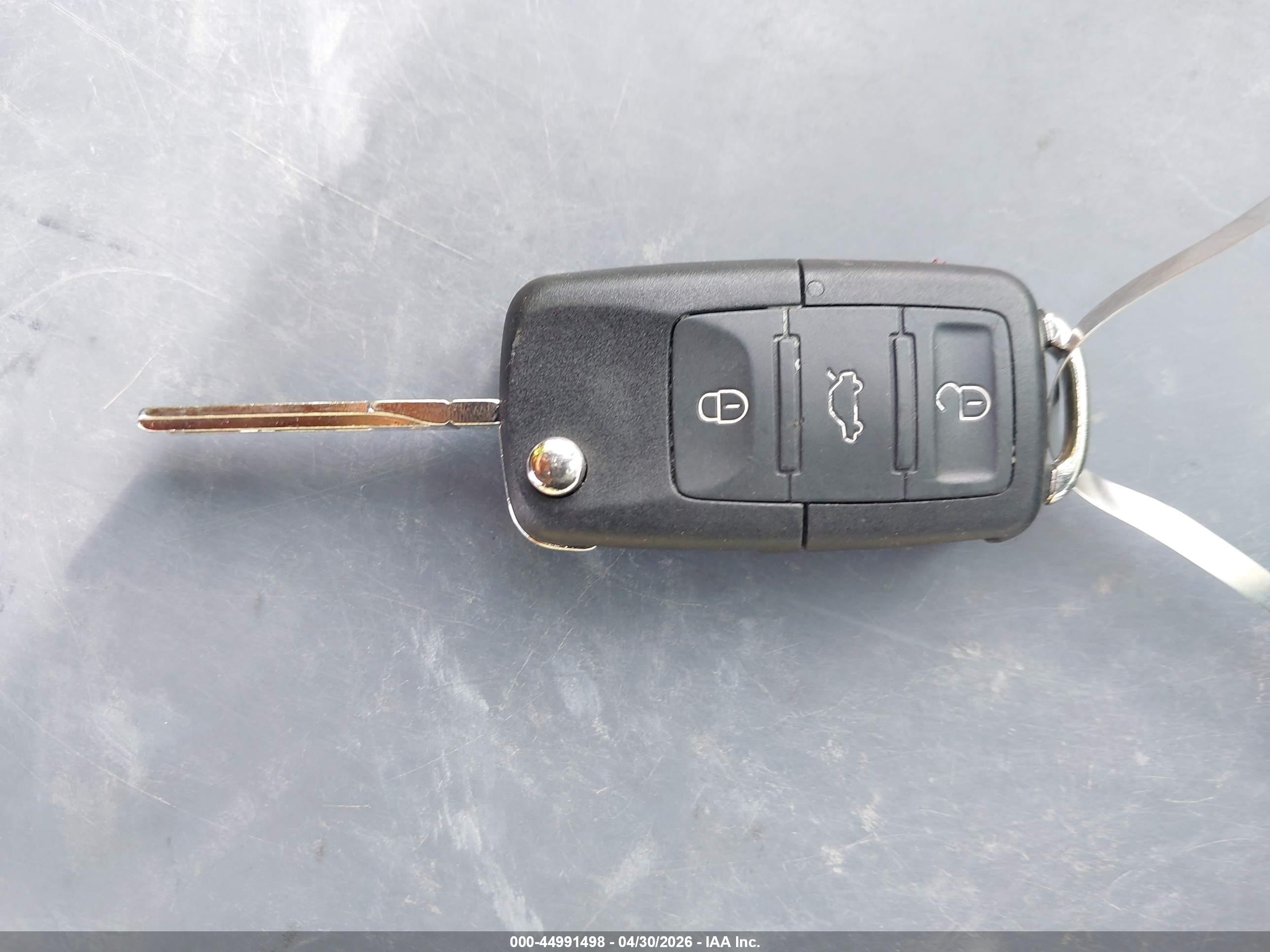 2007 Volkswagen Eos 2.0t Red vin: WVWFA71F27V045764