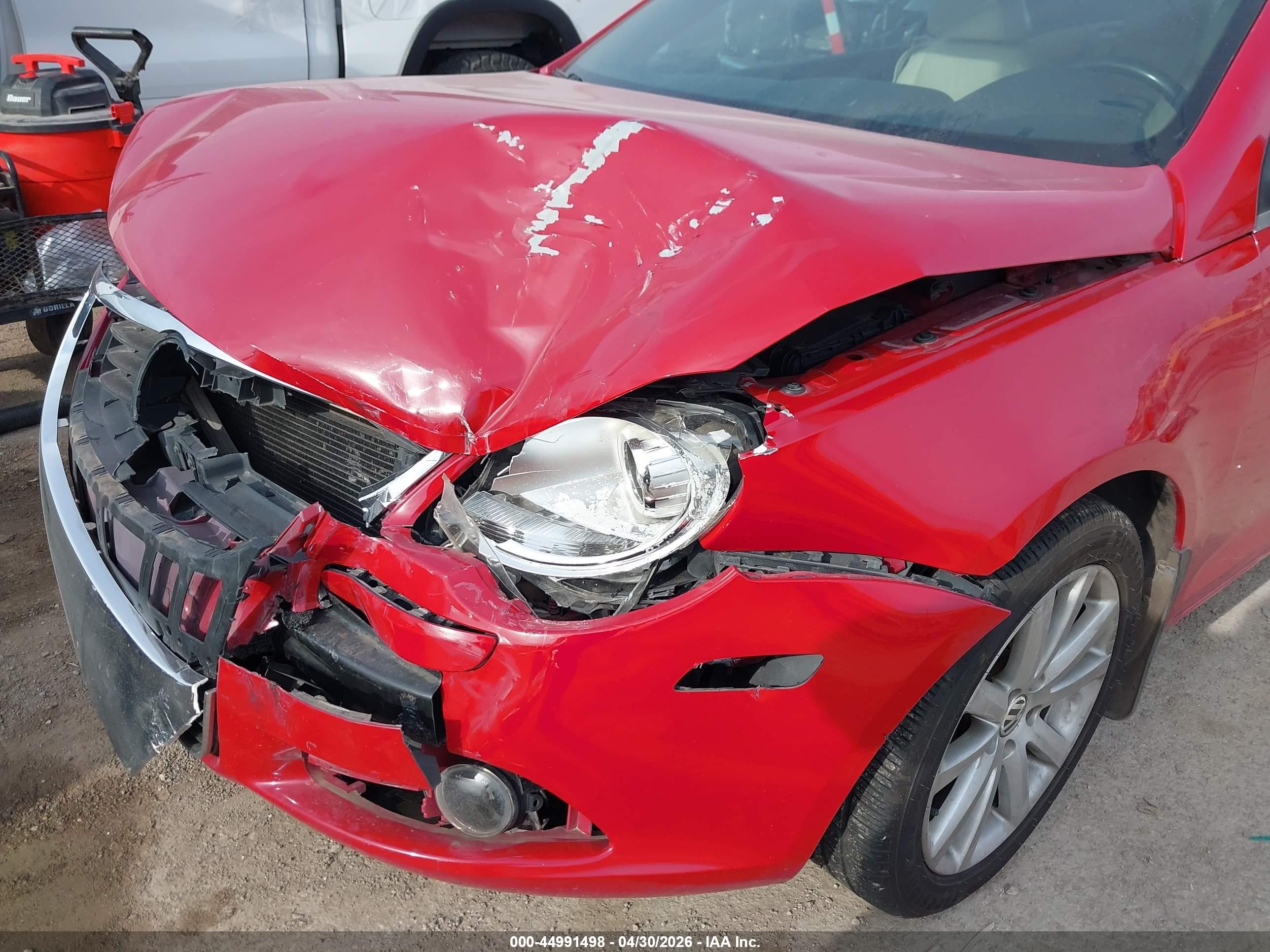 2007 Volkswagen Eos 2.0t Red vin: WVWFA71F27V045764