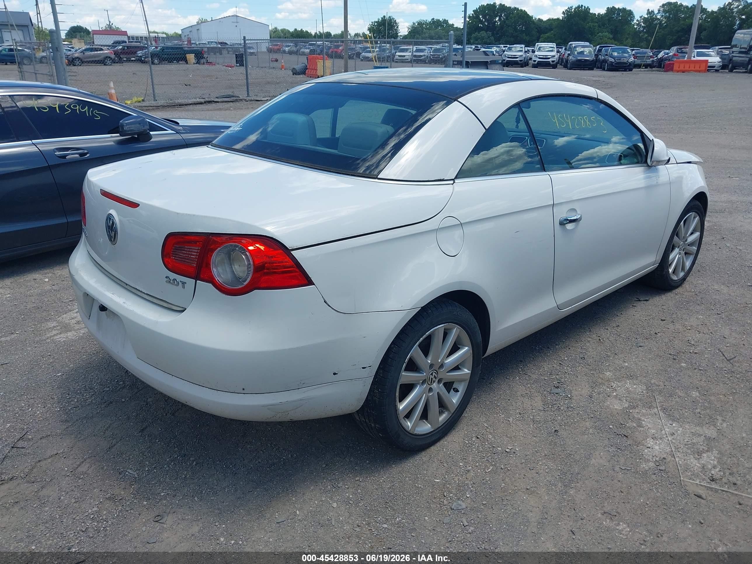 2007 Volkswagen Eos 2.0t White vin: WVWFA71F37V034966