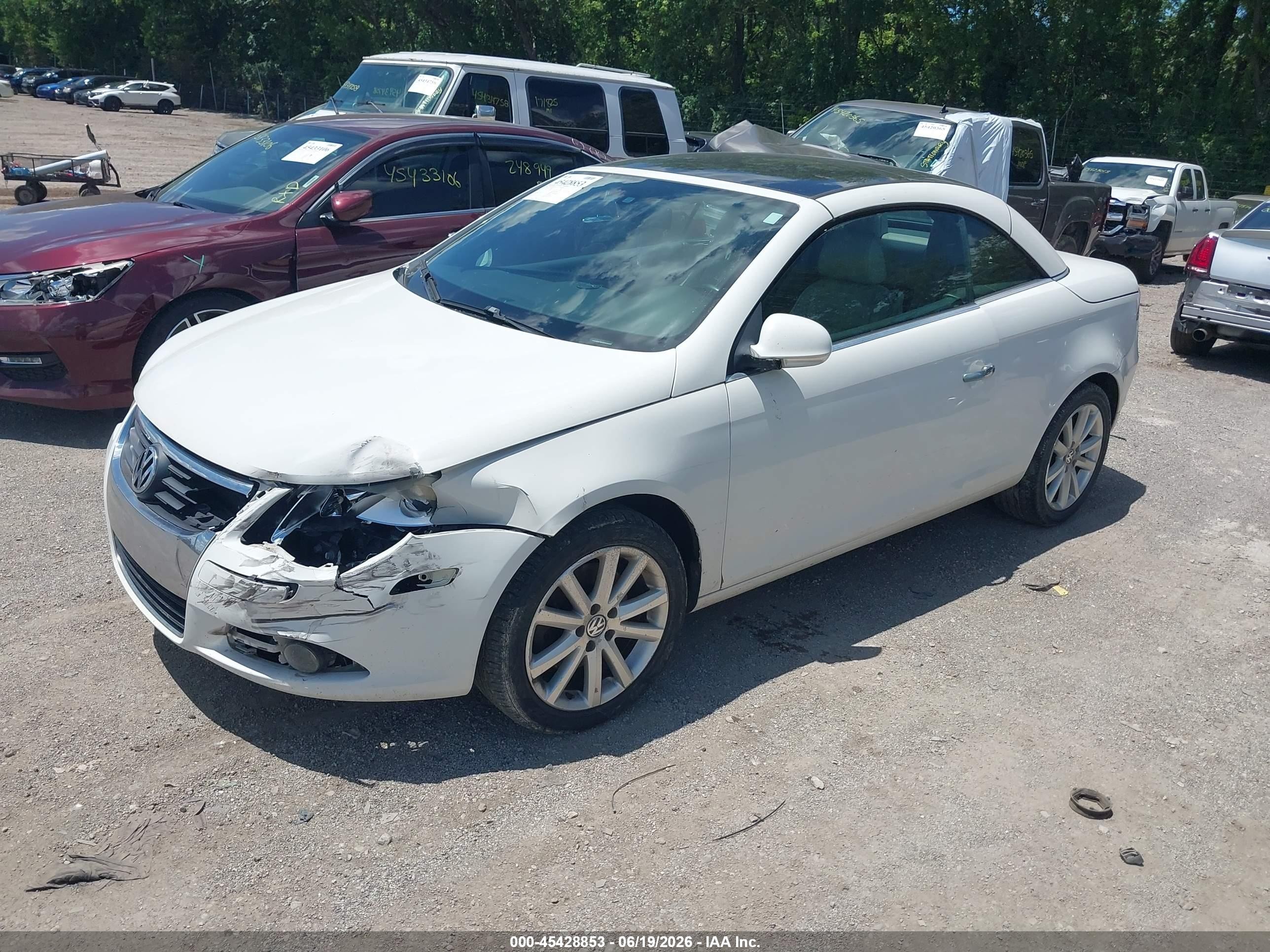 2007 Volkswagen Eos 2.0t White vin: WVWFA71F37V034966