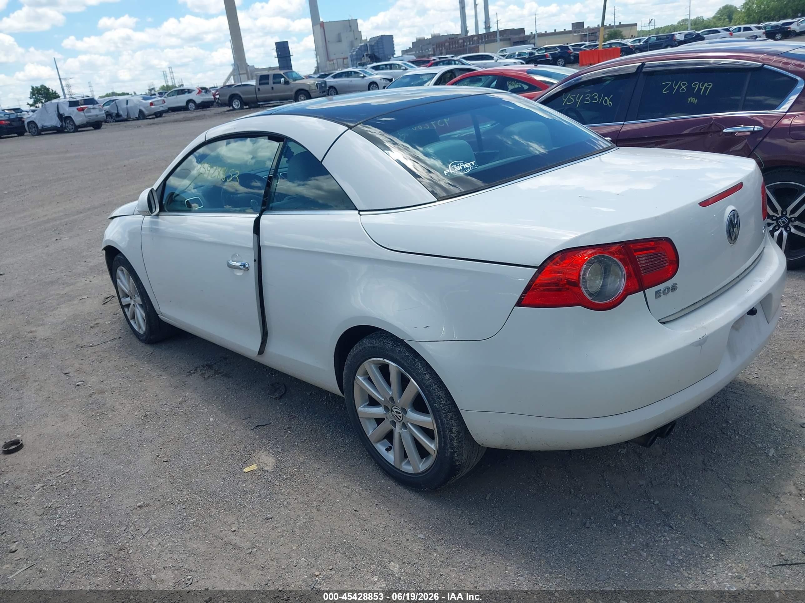 2007 Volkswagen Eos 2.0t White vin: WVWFA71F37V034966