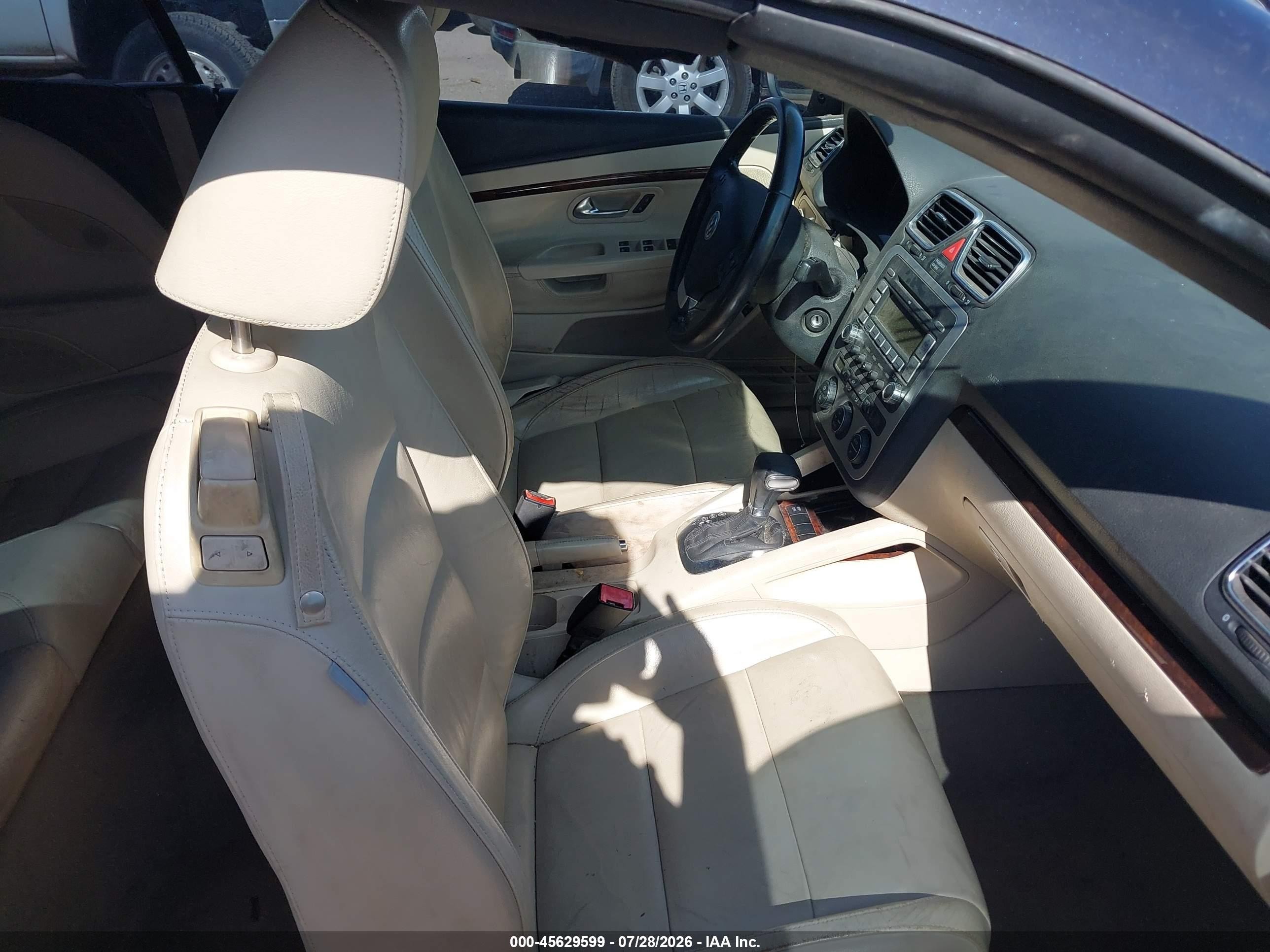 2009 Volkswagen Eos Lux Black vin: WVWFA71F49V021064