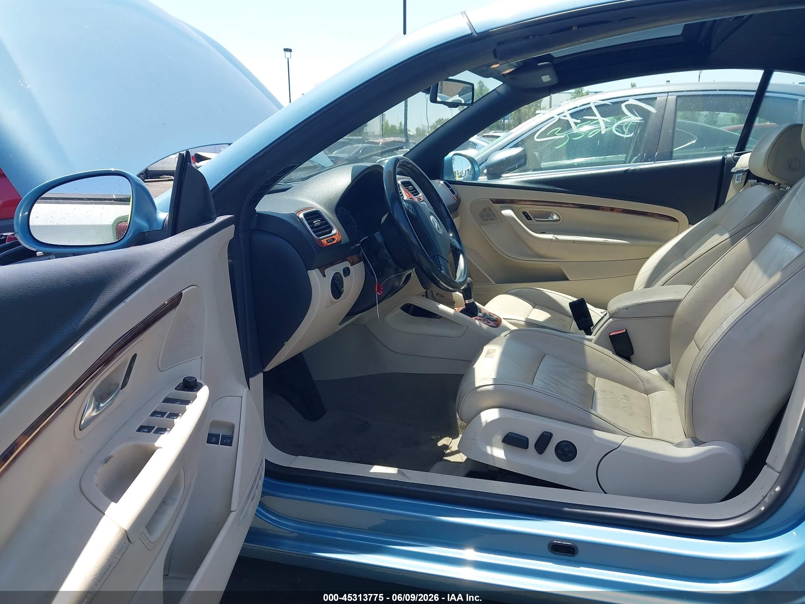 2007 Volkswagen Eos 2.0t Light Blue vin: WVWFA71F57V018297