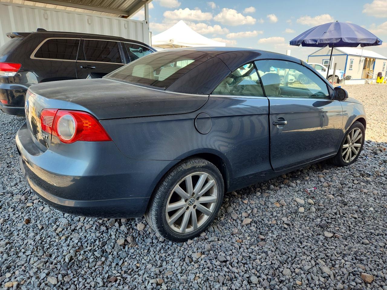 2007 Volkswagen Eos 2.0t Luxury Gray vin: WVWFA71F57V033186