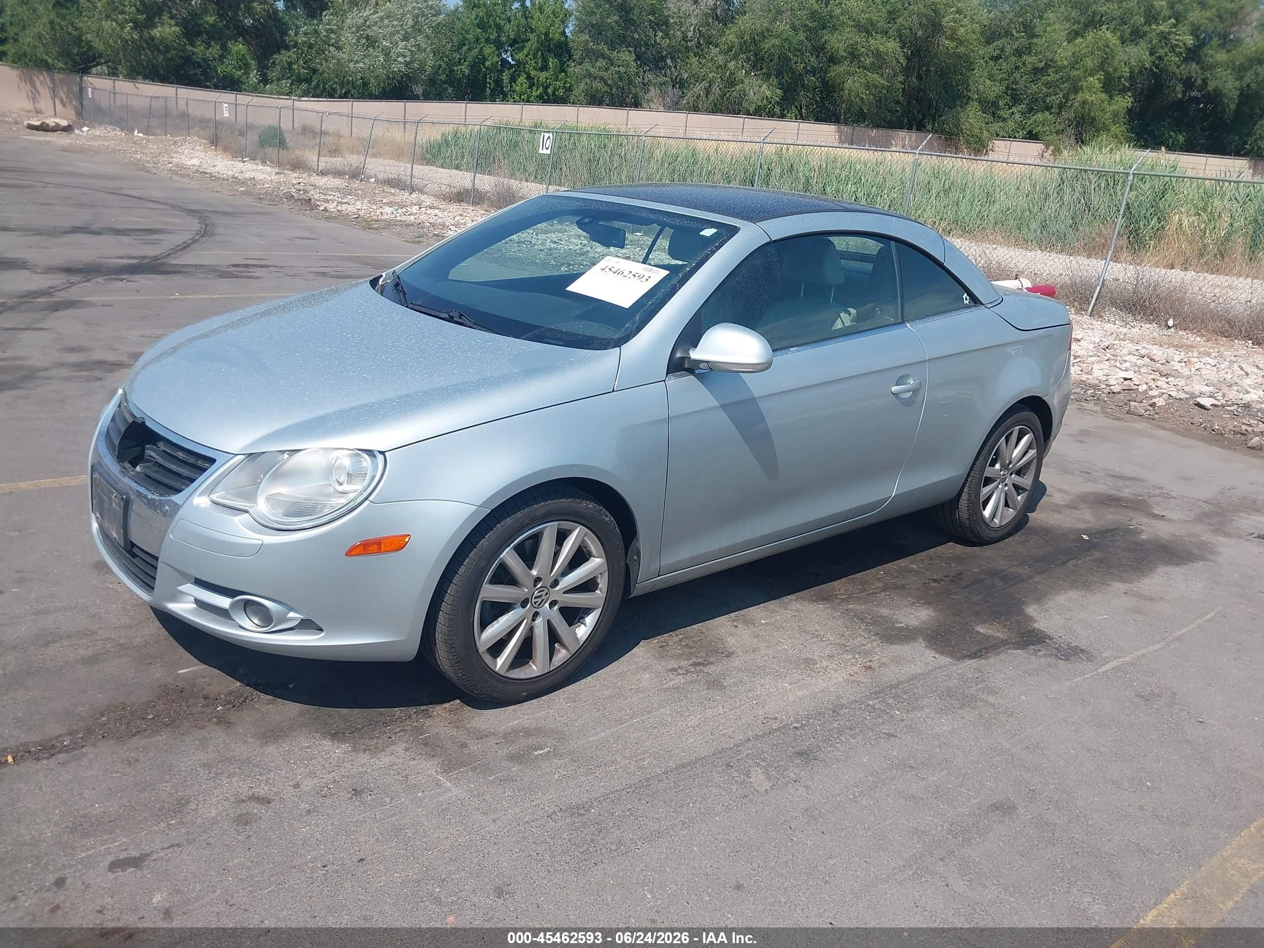 2007 Volkswagen Eos 2.0t Silver vin: WVWFA71F67V010337