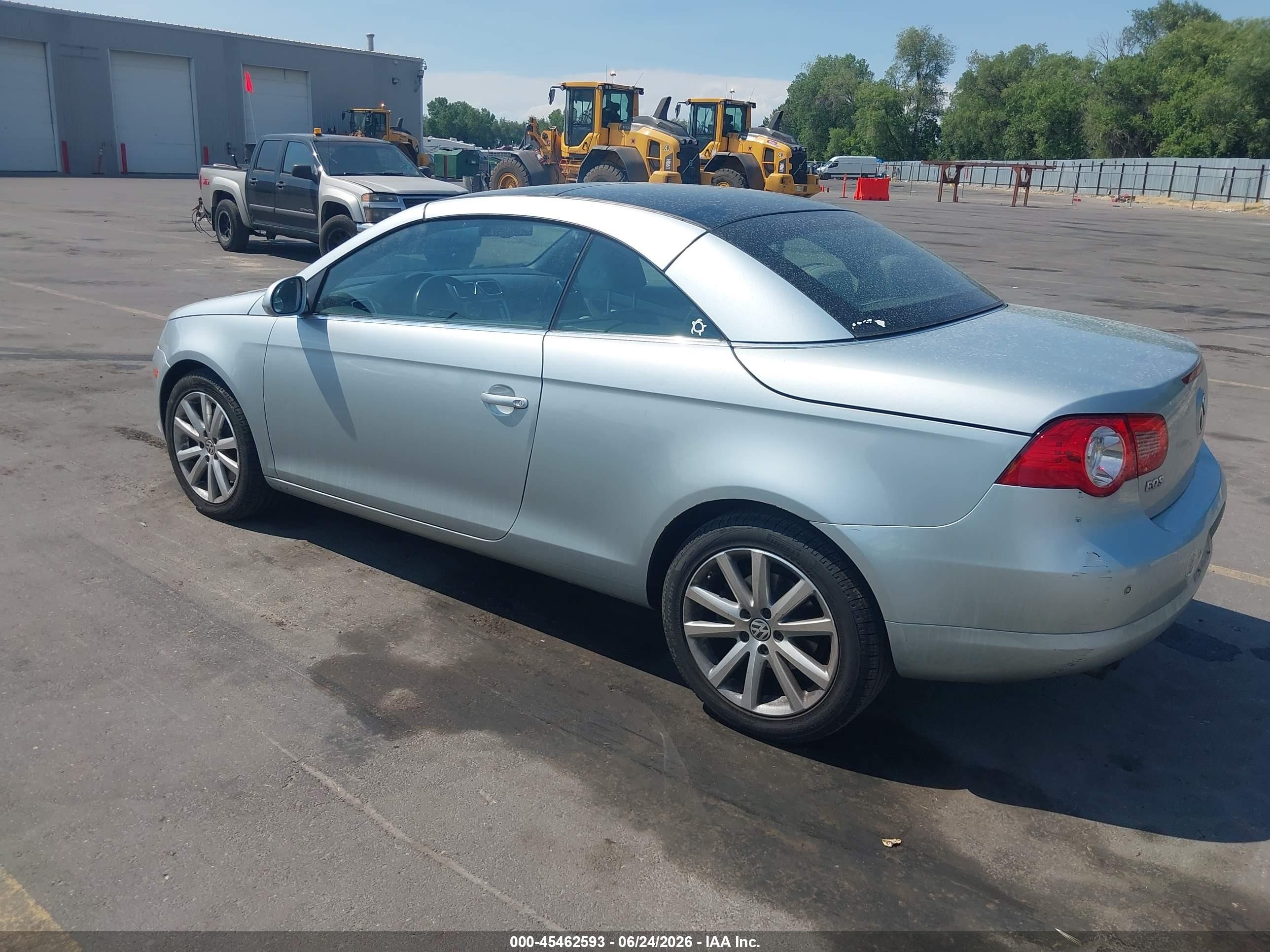 2007 Volkswagen Eos 2.0t Silver vin: WVWFA71F67V010337
