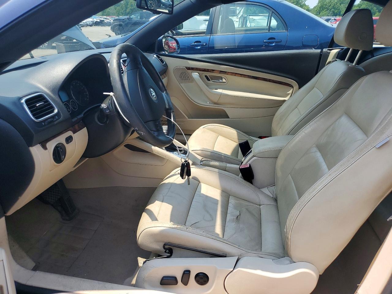 2007 Volkswagen Eos 2.0t Luxury Blue vin: WVWFA71F67V023234