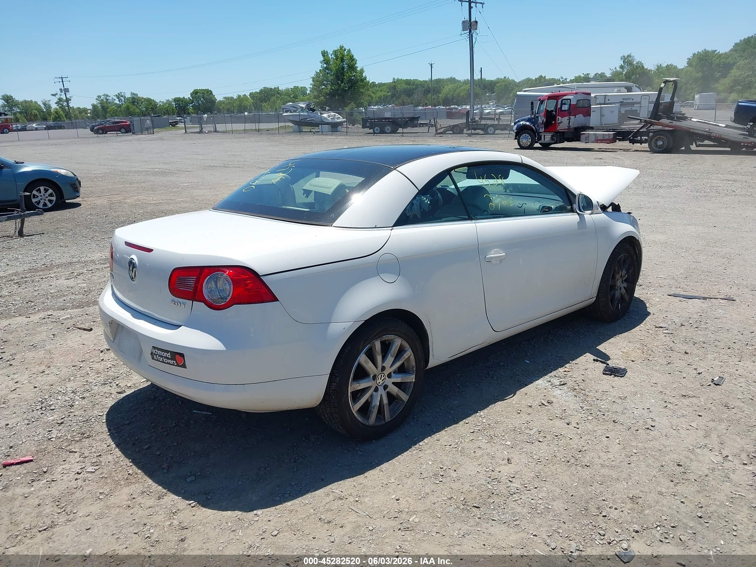 2007 Volkswagen Eos 2.0t White vin: WVWFA71F77V051950