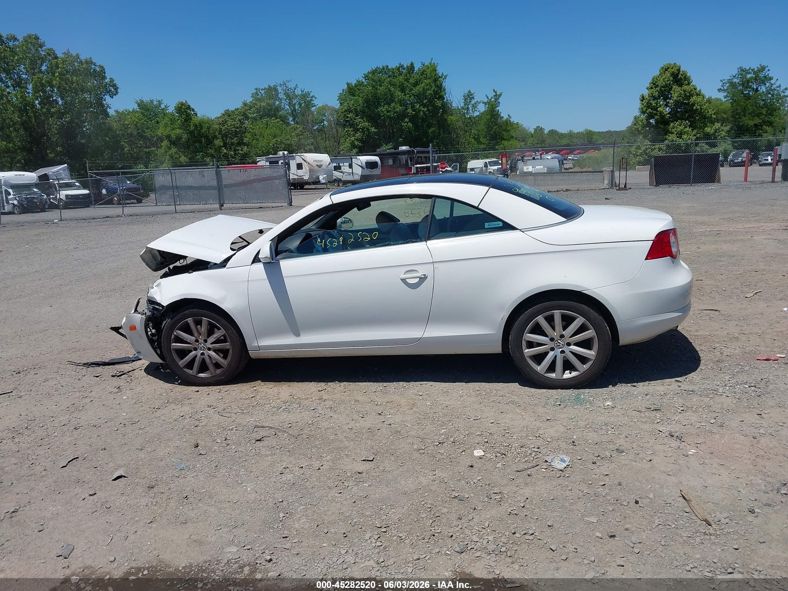 2007 Volkswagen Eos 2.0t White vin: WVWFA71F77V051950