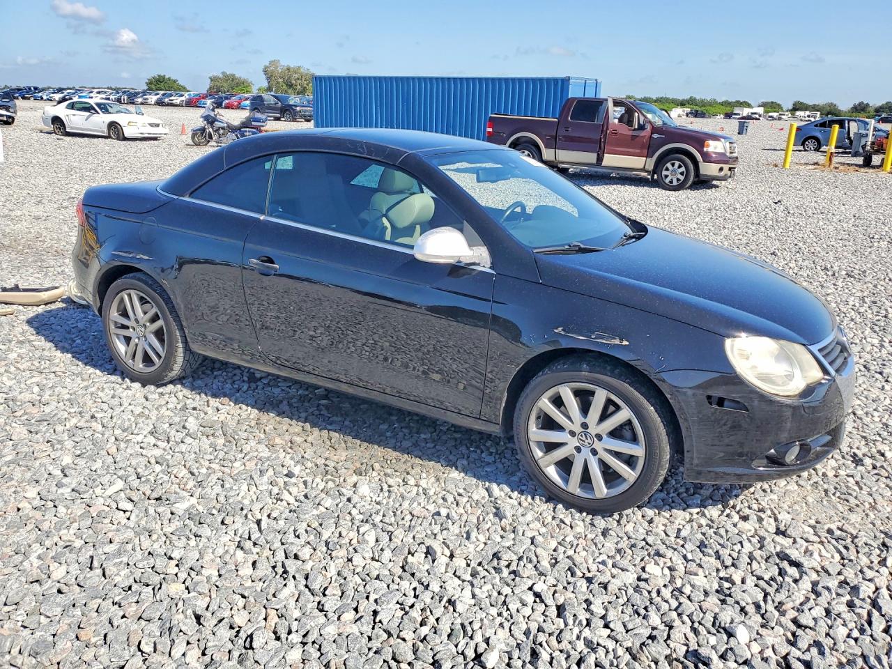2008 Volkswagen Eos Lux Black vin: WVWFA71F78V018853
