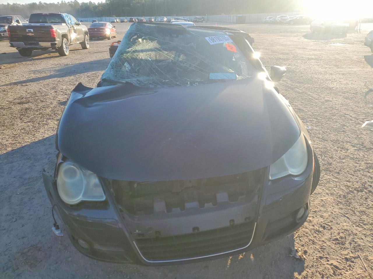 2009 Volkswagen Eos Lux Blue vin: WVWFA71F79V013606