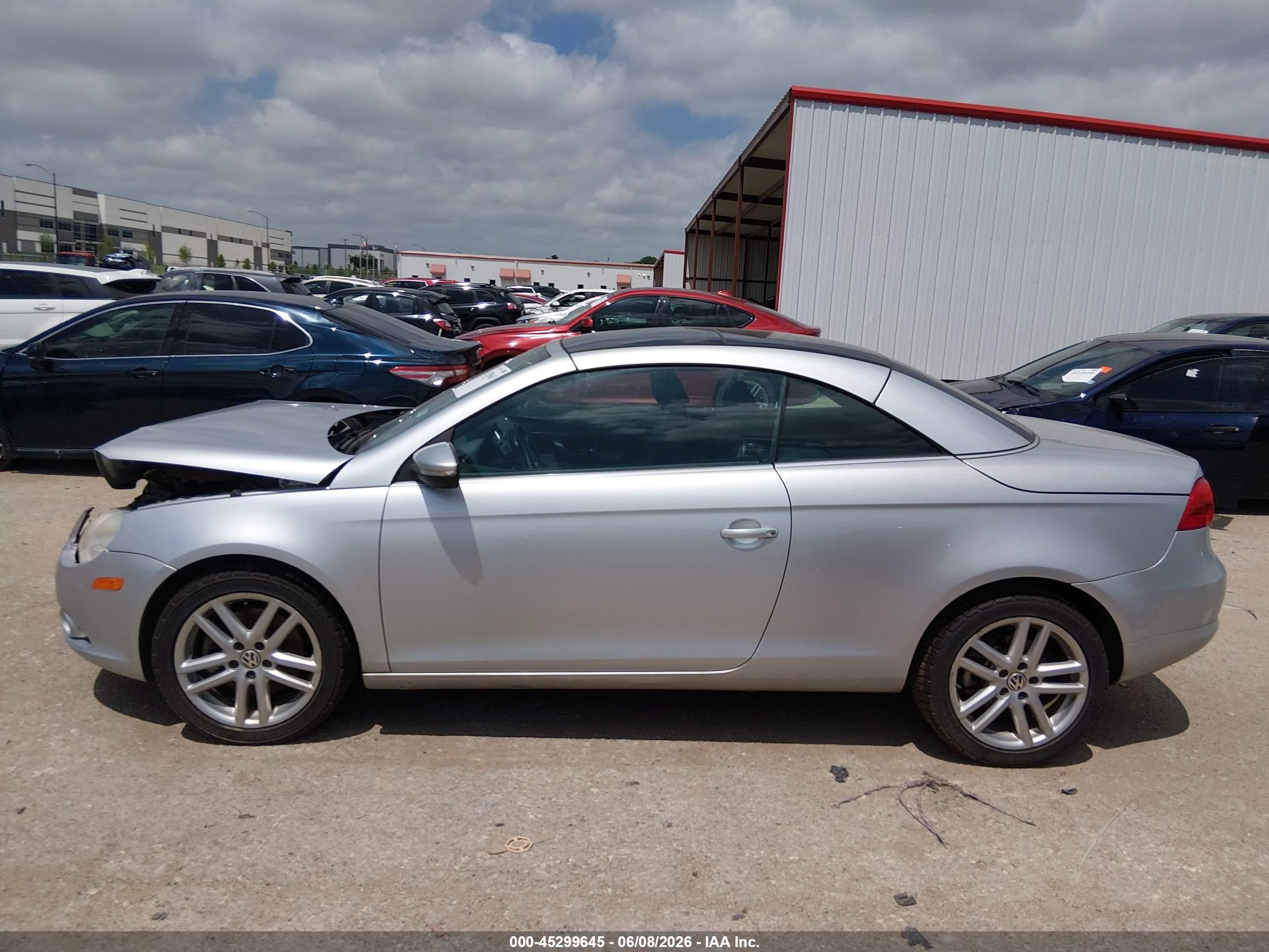 2009 Volkswagen Eos Lux Silver vin: WVWFA71F79V014464