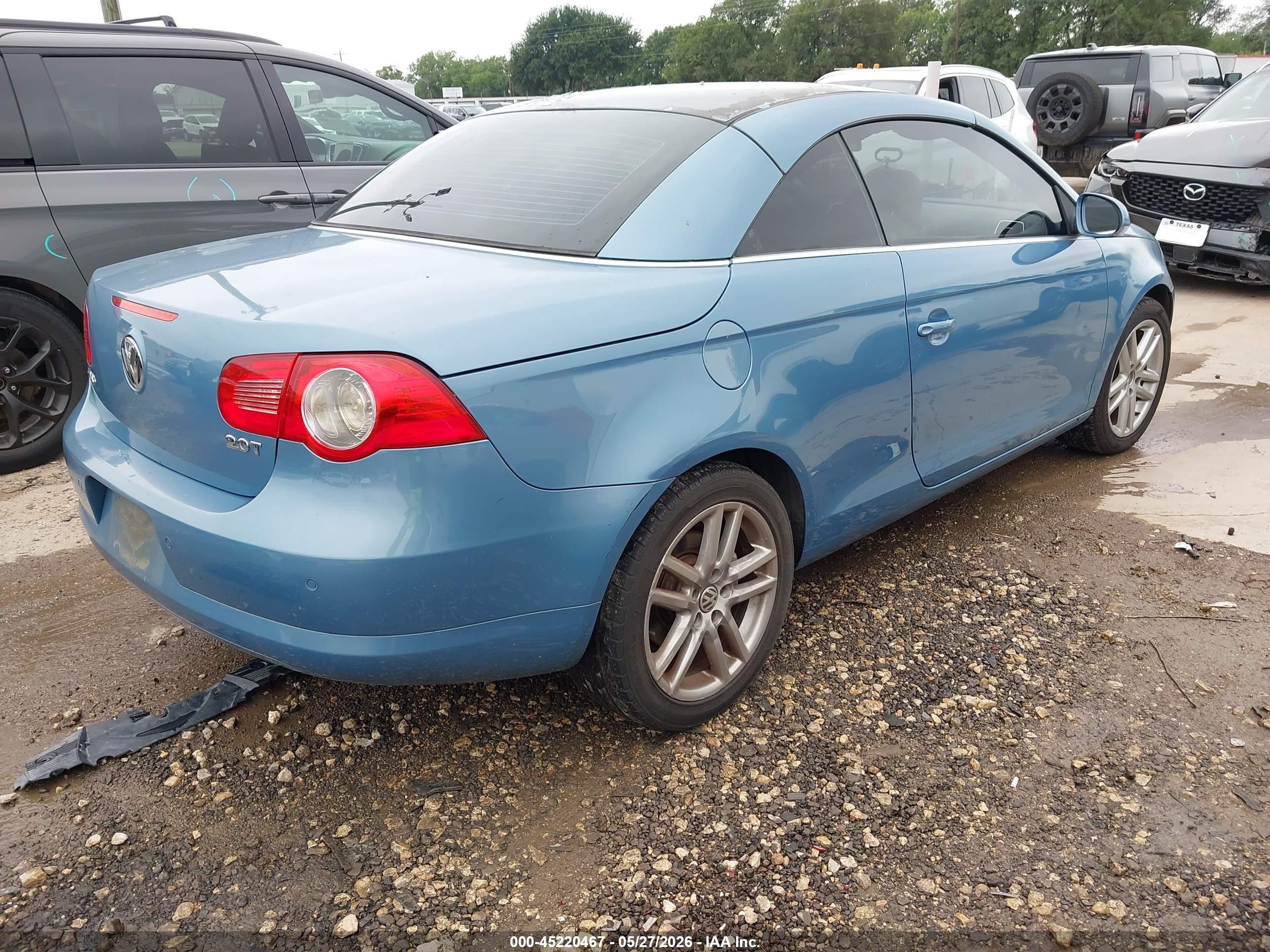 2008 Volkswagen Eos Lux Blue vin: WVWFA71F98V001925