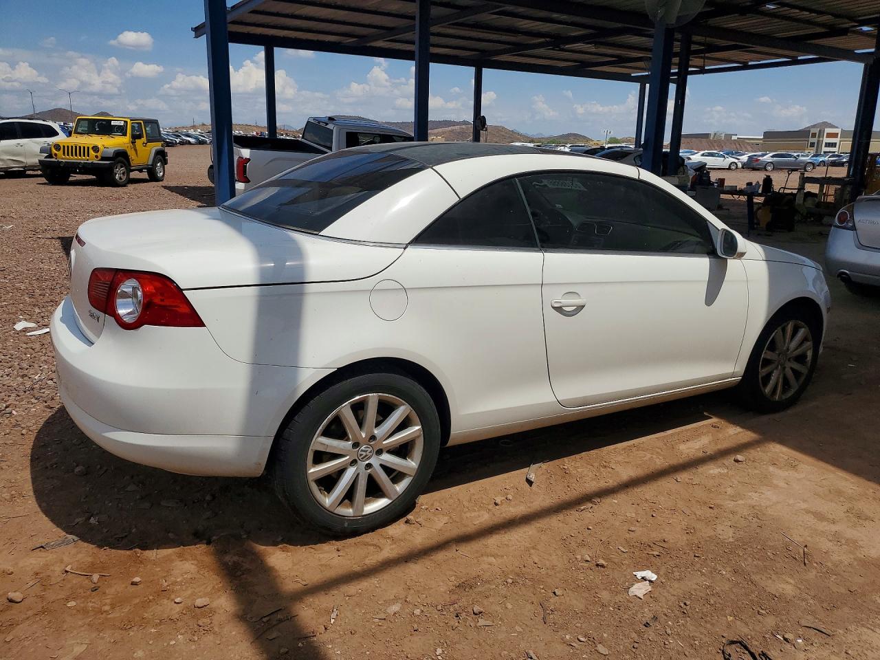 2007 Volkswagen Eos 2.0t Luxury White vin: WVWFA71FX7V029280