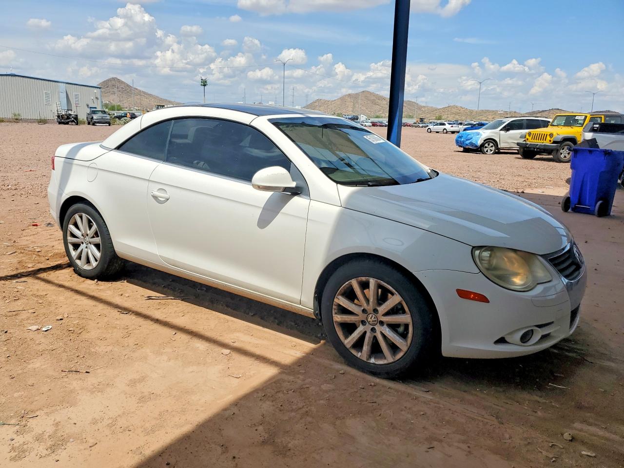 2007 Volkswagen Eos 2.0t Luxury White vin: WVWFA71FX7V029280