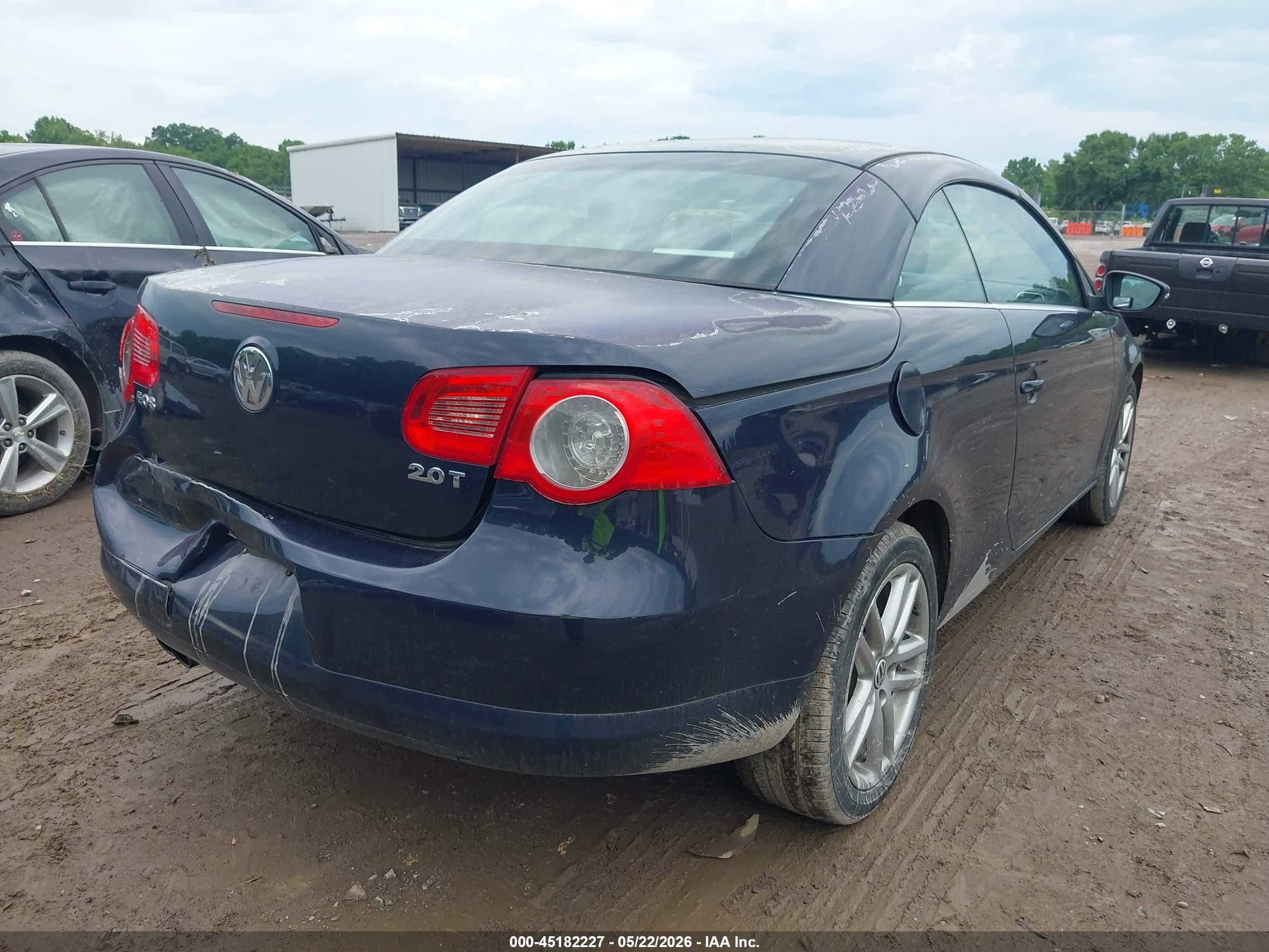2010 Volkswagen Eos Lux Navy vin: WVWFA7AH0AV025828