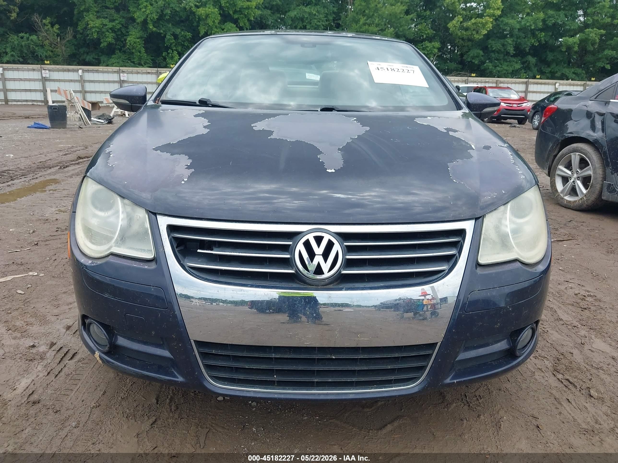 2010 Volkswagen Eos Lux Navy vin: WVWFA7AH0AV025828