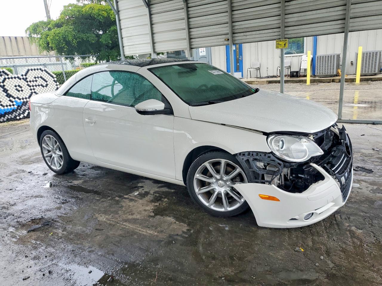 2010 Volkswagen Eos Lux White vin: WVWFA7AH7AV011795