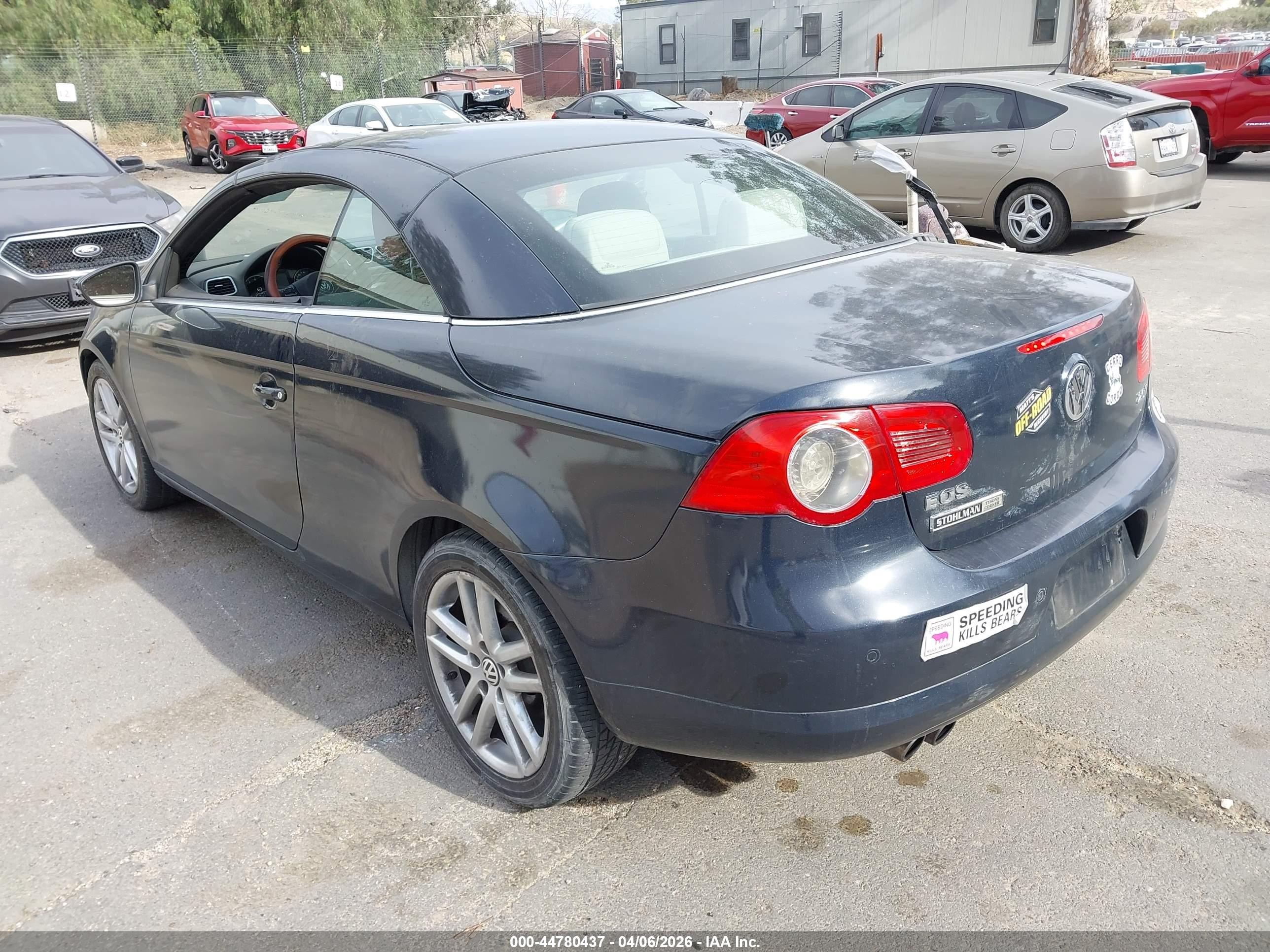 2010 Volkswagen Eos Lux Gray vin: WVWFA7AH8AV025835