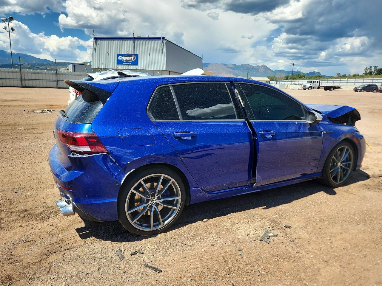 2024 Volkswagen Golf R Blue vin: WVWFB7CD1RW220382