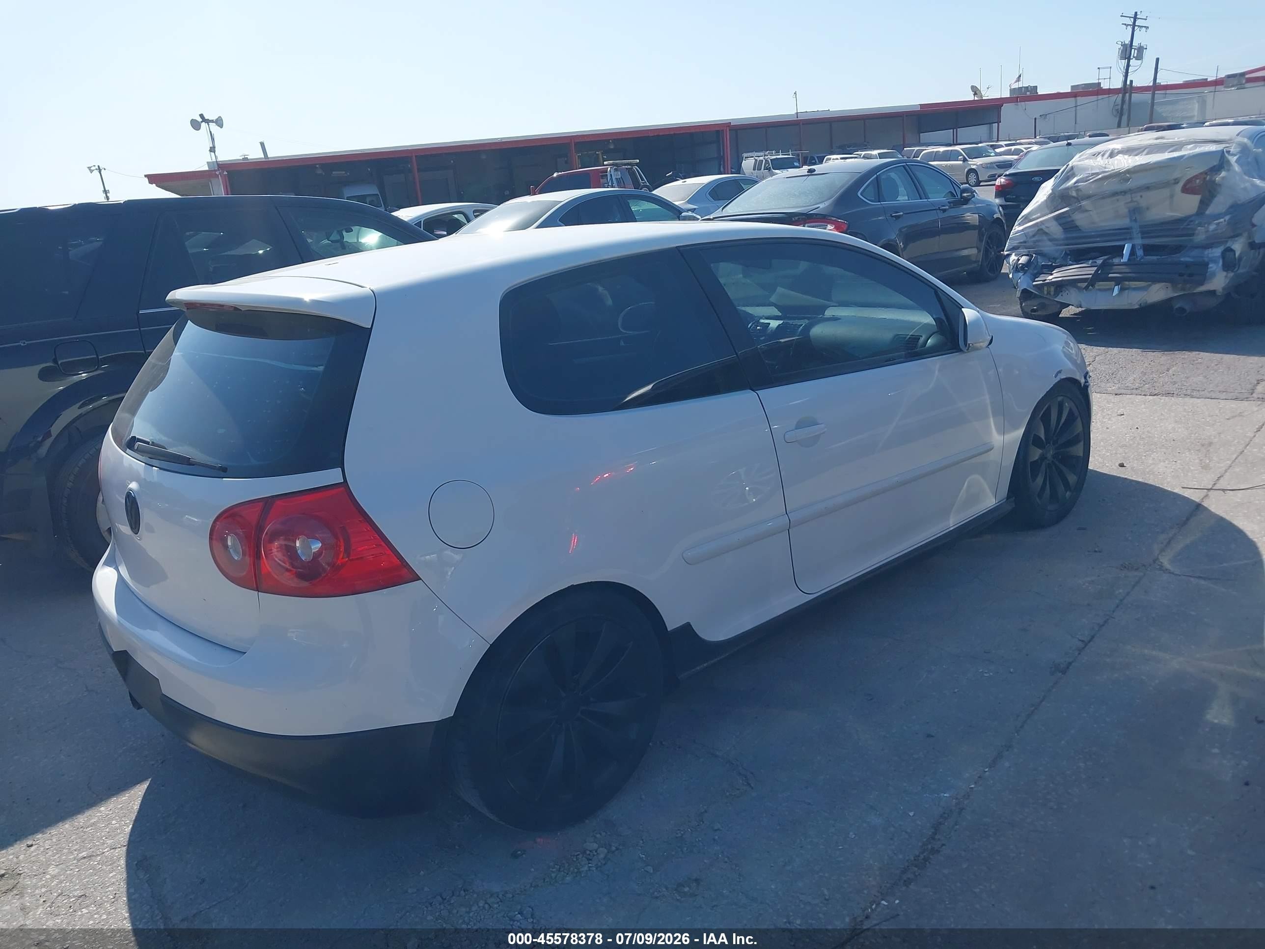2009 Volkswagen Gti 2-door White vin: WVWFD71K09W058658