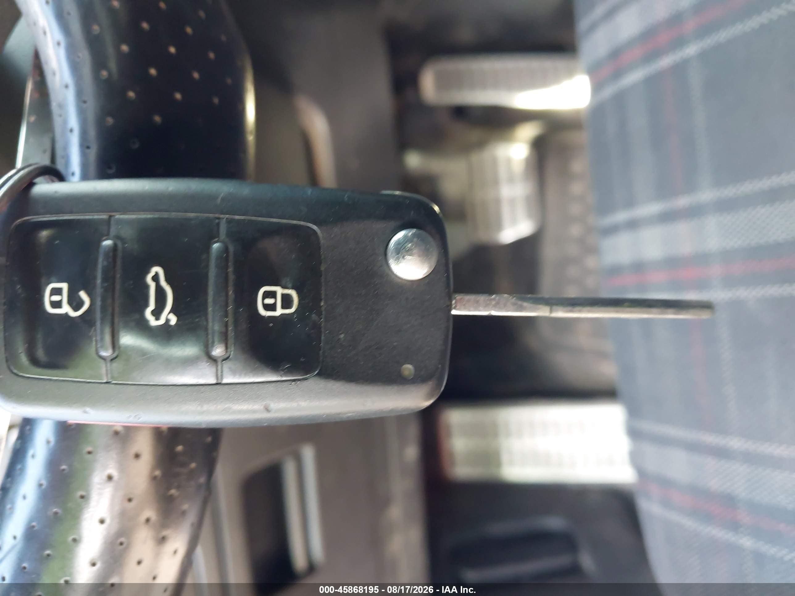 2013 Volkswagen Gti 2-door Gray vin: WVWFD7AJ1DW125655
