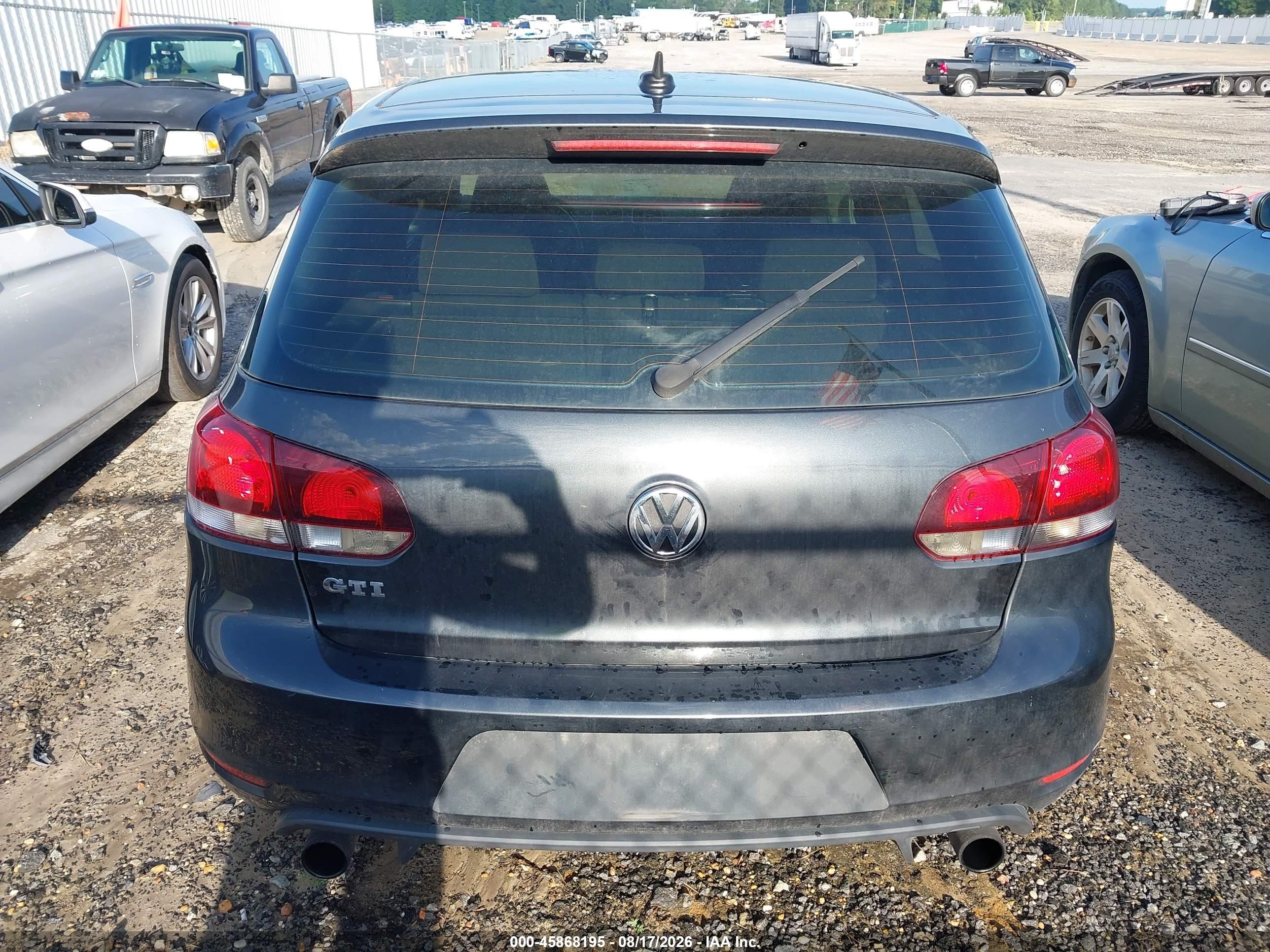 2013 Volkswagen Gti 2-door Gray vin: WVWFD7AJ1DW125655