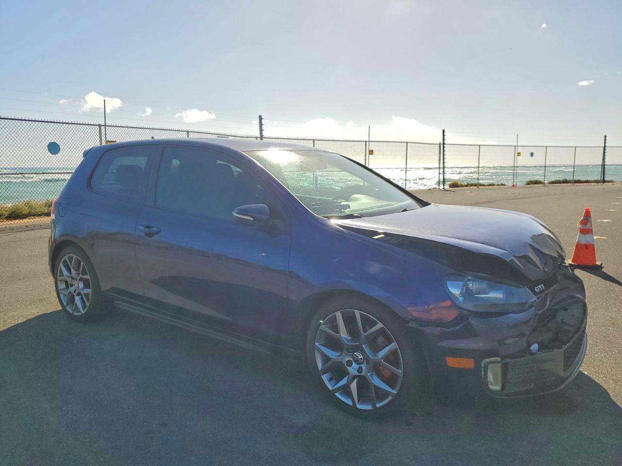 2013 Volkswagen Gti Blue vin: WVWFD7AJ2DW022244