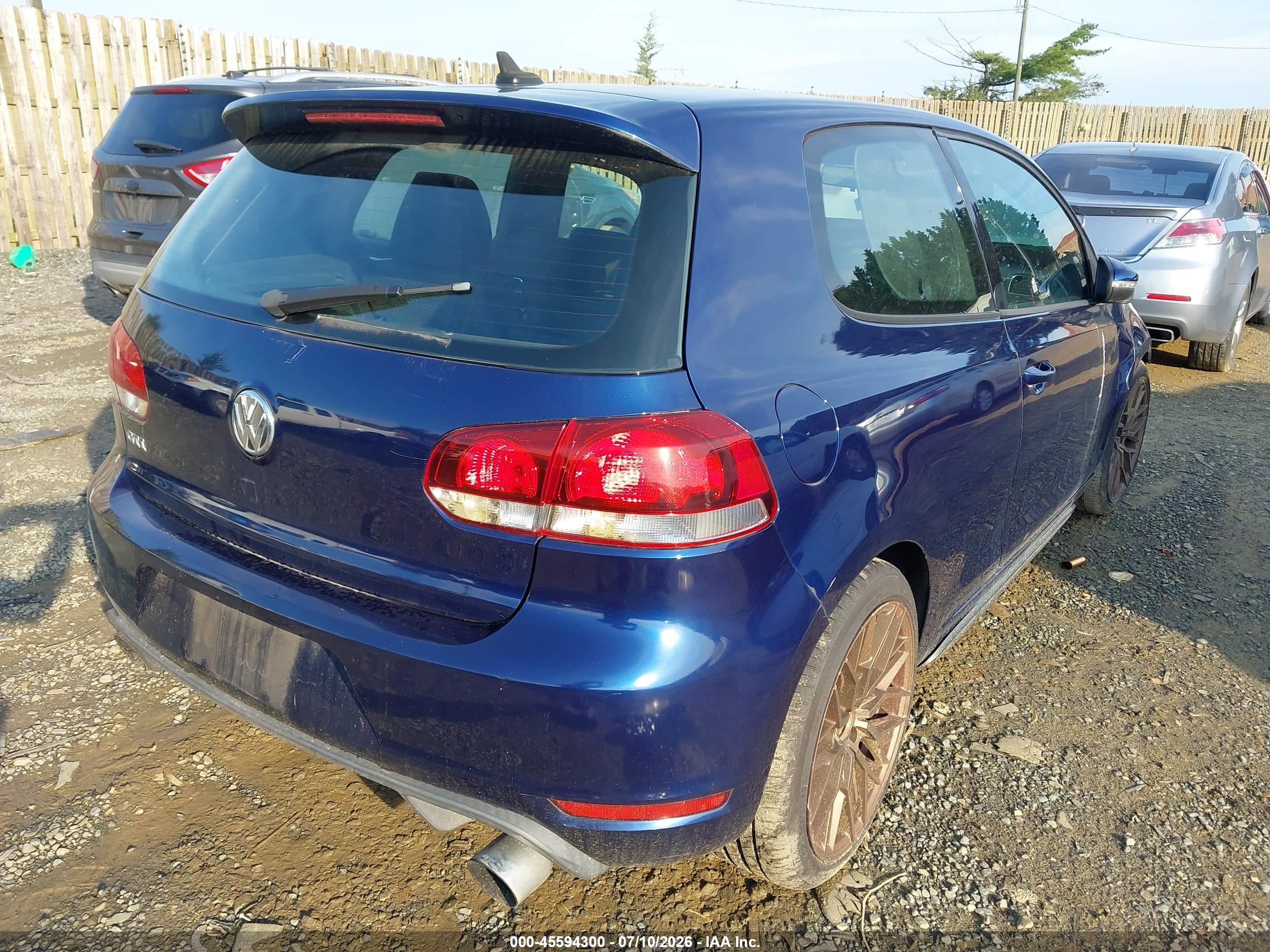 2012 Volkswagen Gti 2-door Blue vin: WVWFD7AJ4CW210844