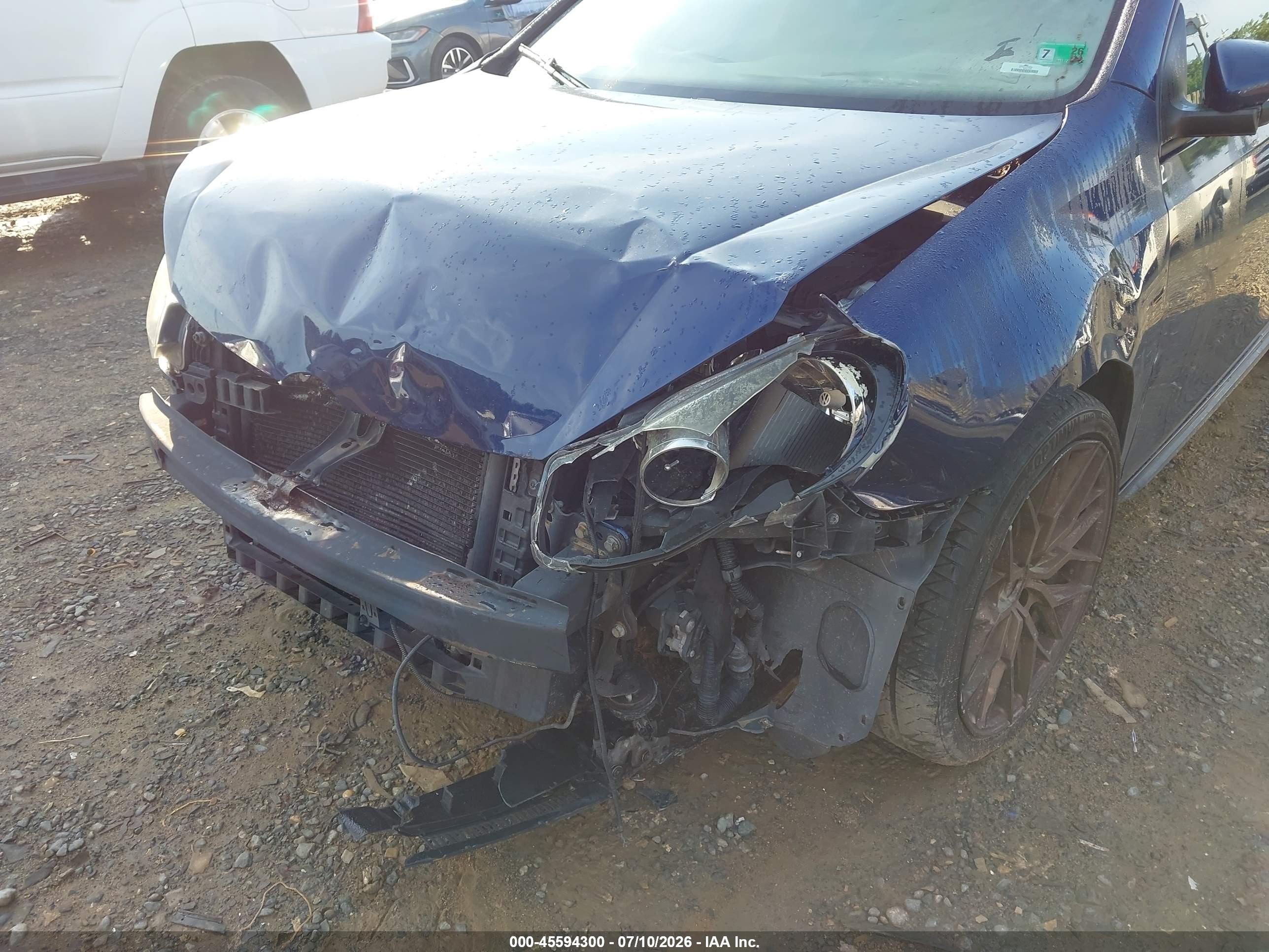 2012 Volkswagen Gti 2-door Blue vin: WVWFD7AJ4CW210844
