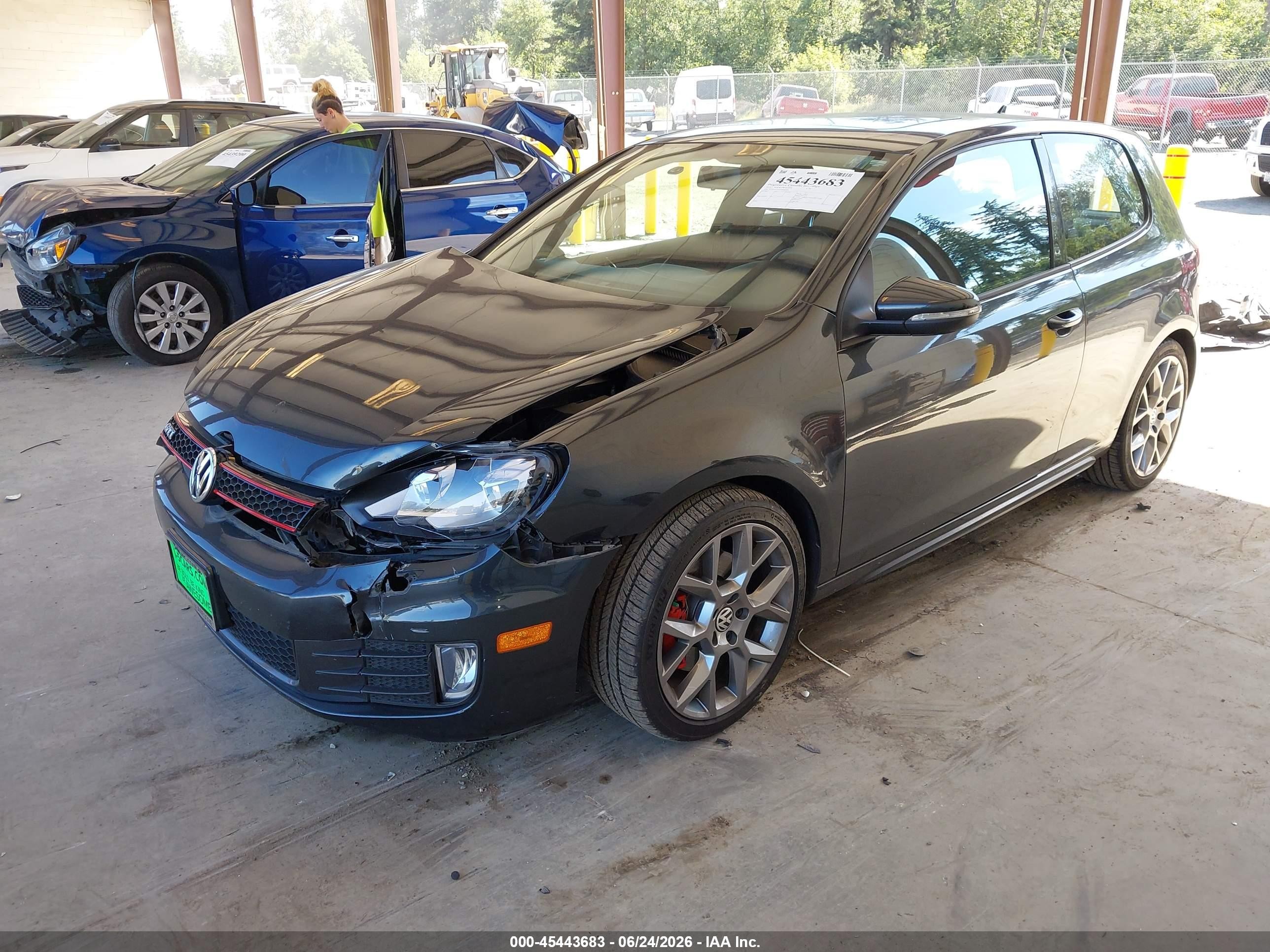 2013 Volkswagen Gti 2-door Gray vin: WVWFD7AJ6DW022506