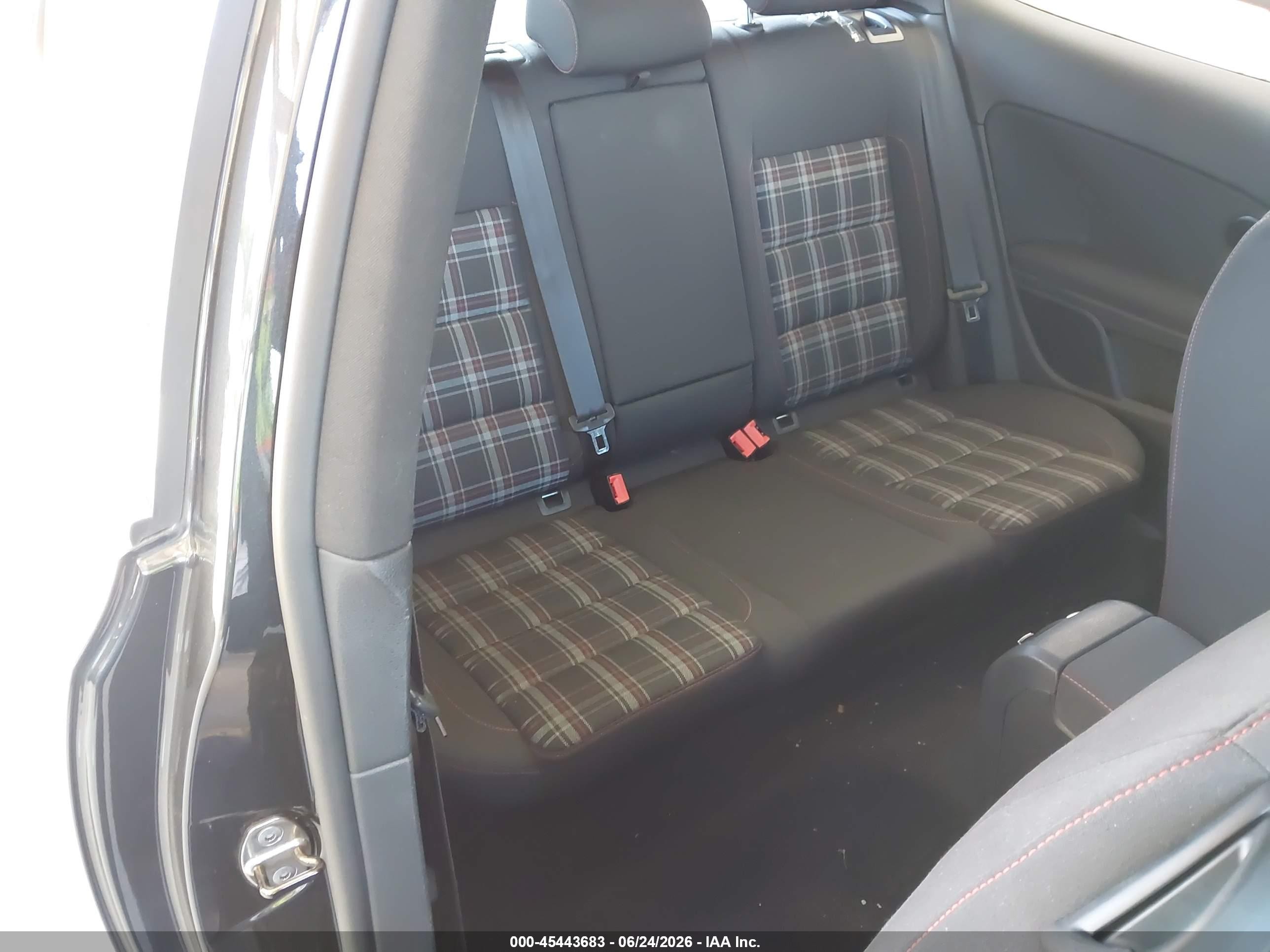 2013 Volkswagen Gti 2-door Gray vin: WVWFD7AJ6DW022506