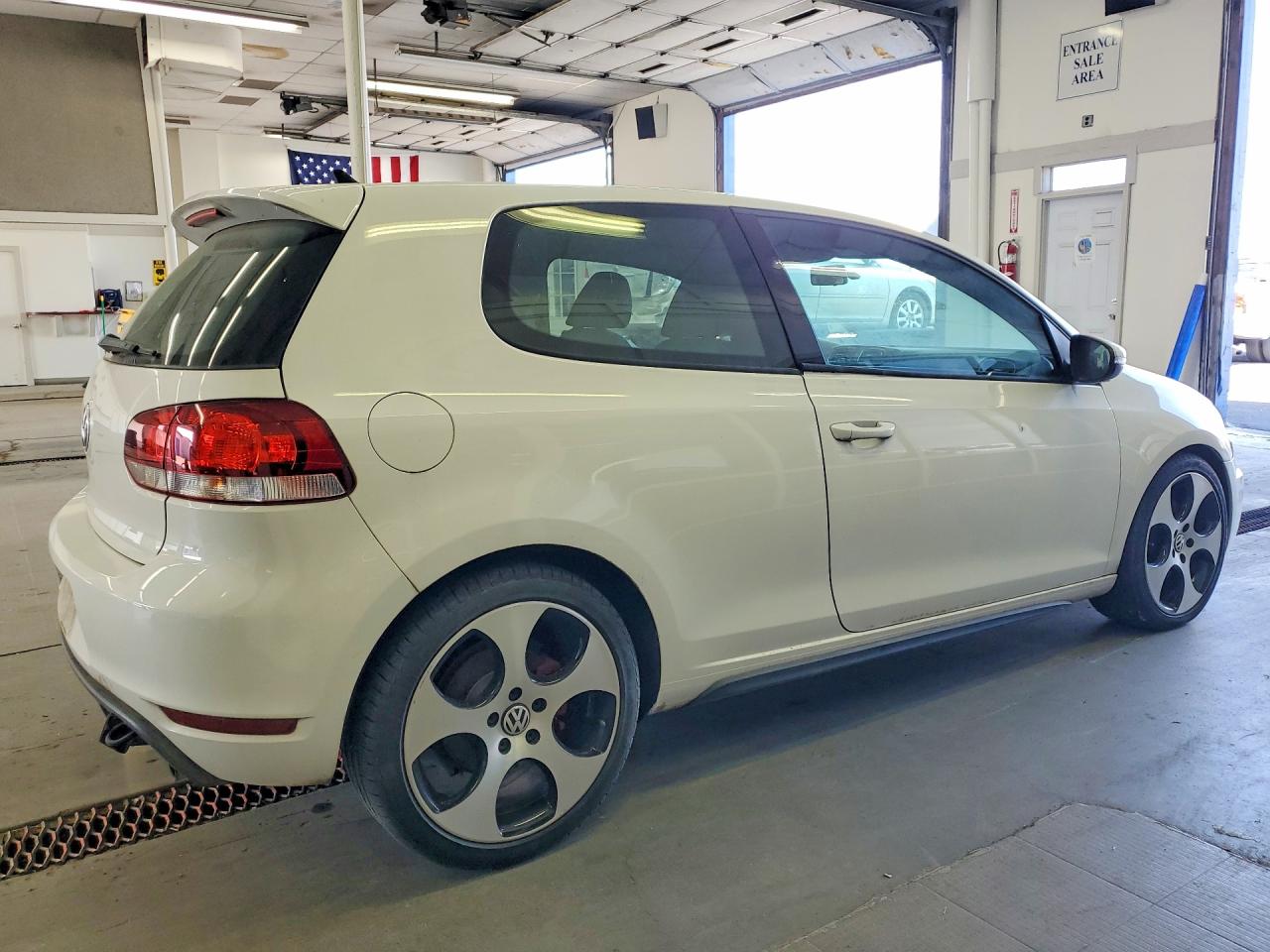 2013 Volkswagen Gti White vin: WVWFD7AJ7DW048628